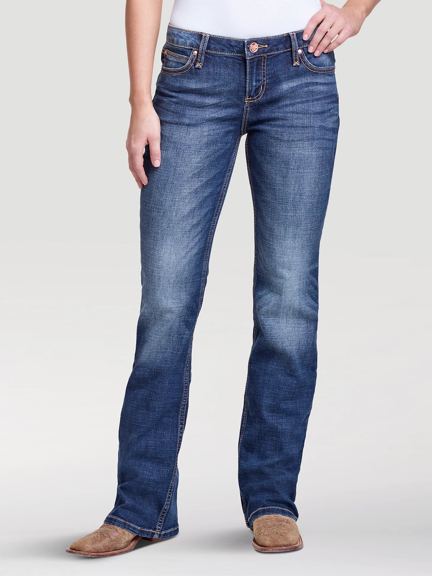 WOMEN'S WRANGLER RETRO® MAE JEAN IN MS WASH - Image 3