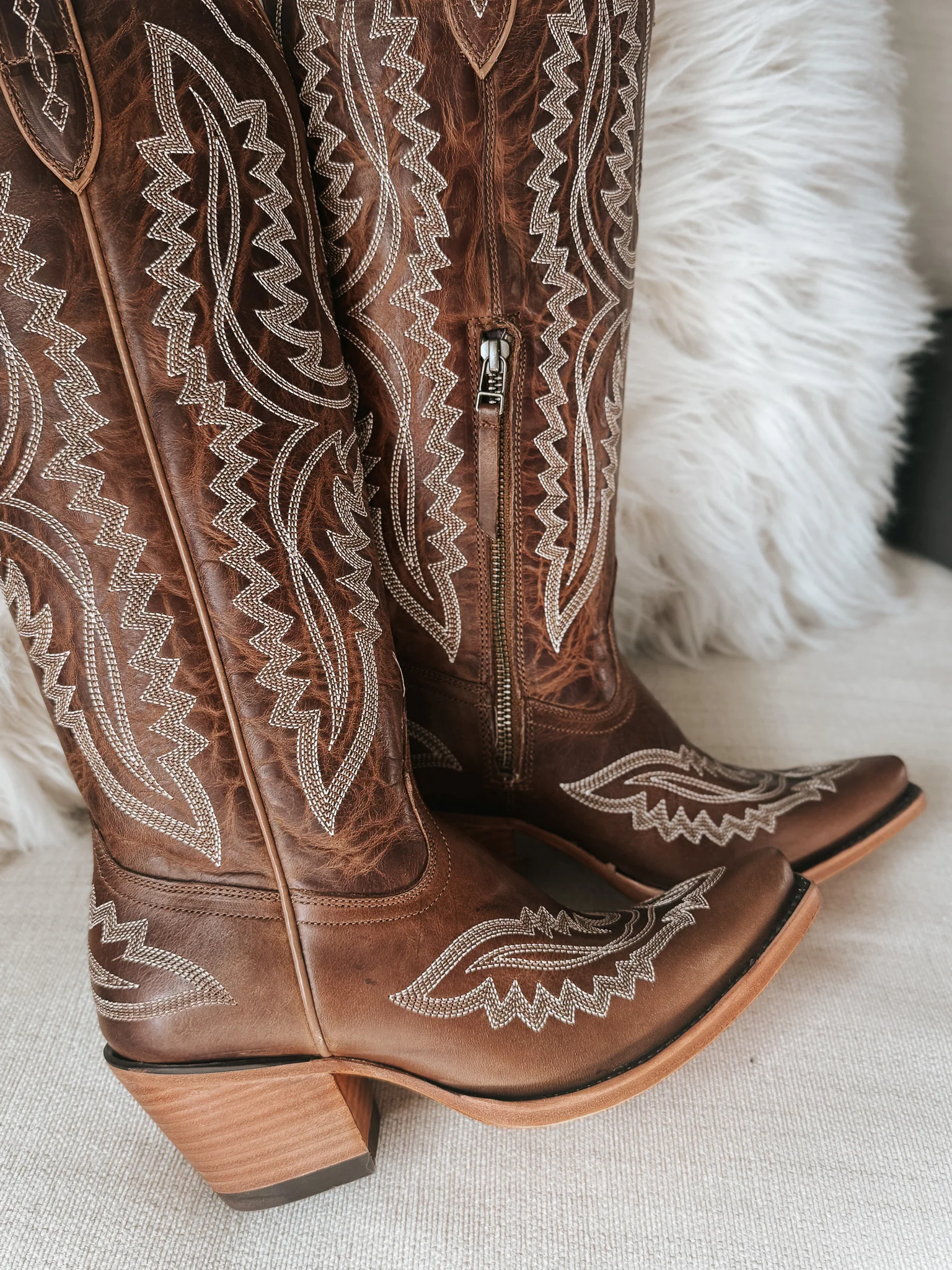 Ariat Women's Casanova Western Boots in Shades of Grain - Image 3