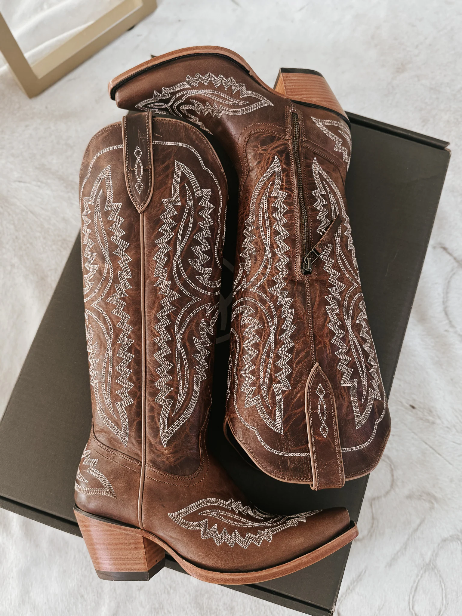 Ariat Women's Casanova Western Boots in Shades of Grain - Image 8