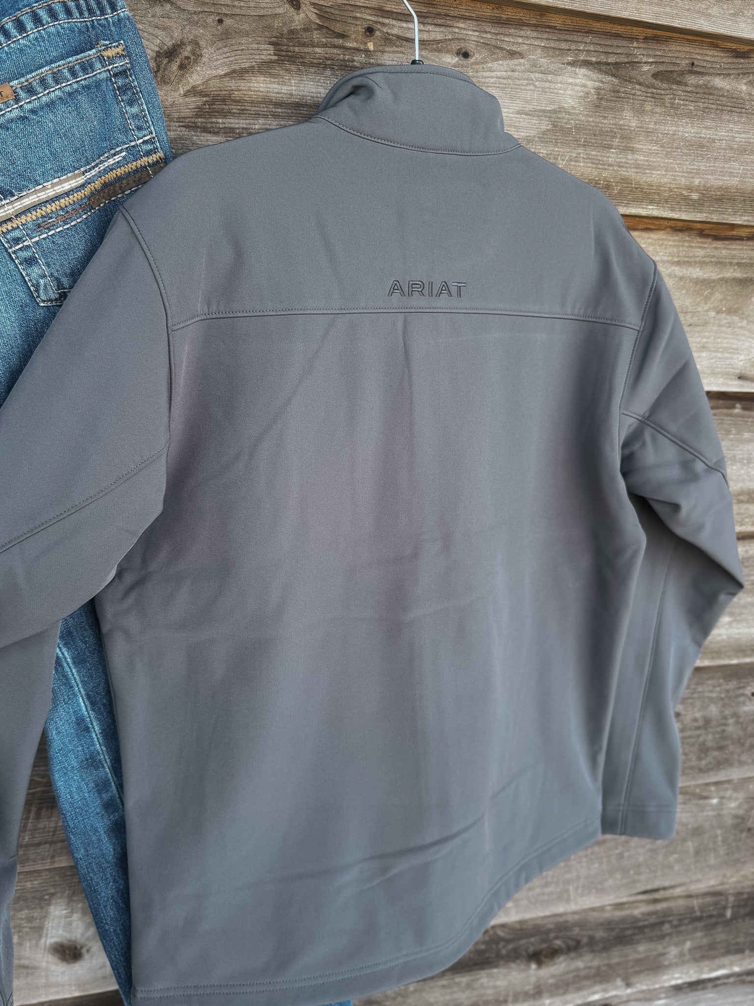 Men's Ariat Vernon Softshell Jacket - Image 11