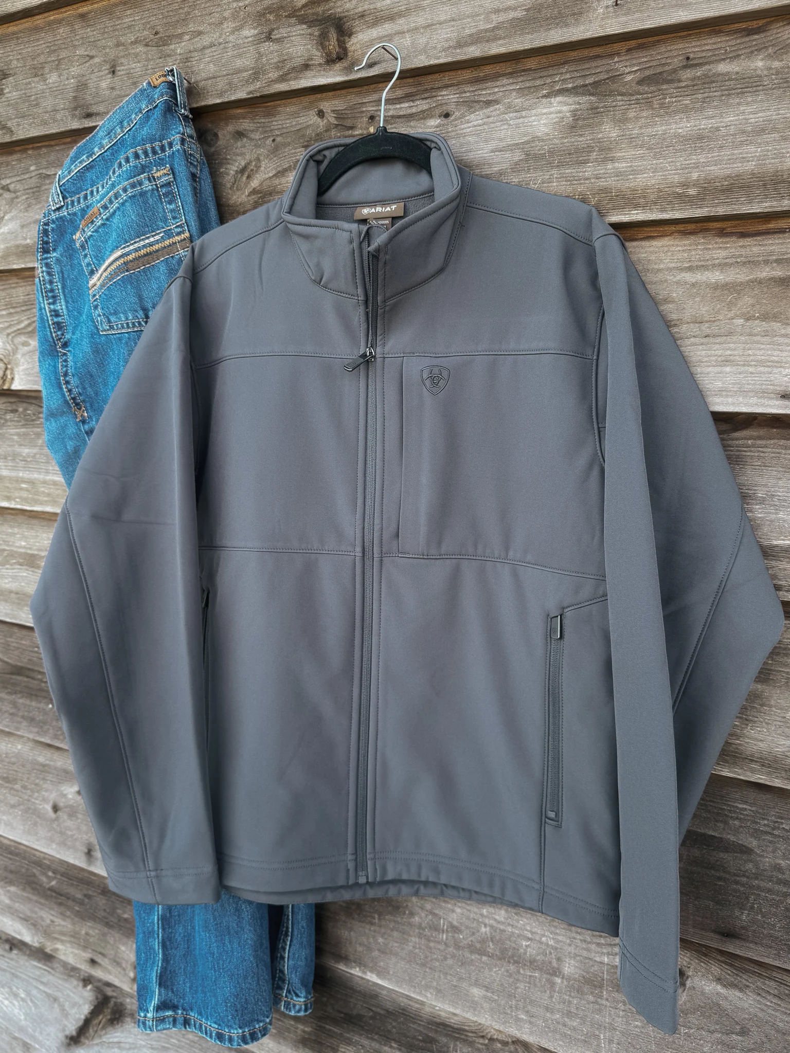 Men's Ariat Vernon Softshell Jacket - Image 8