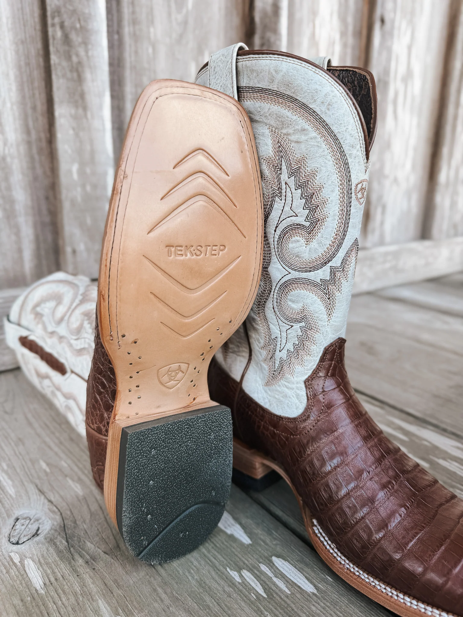 Men's Ariat Classic Callen Wide Square Toe Western Boots - Image 3