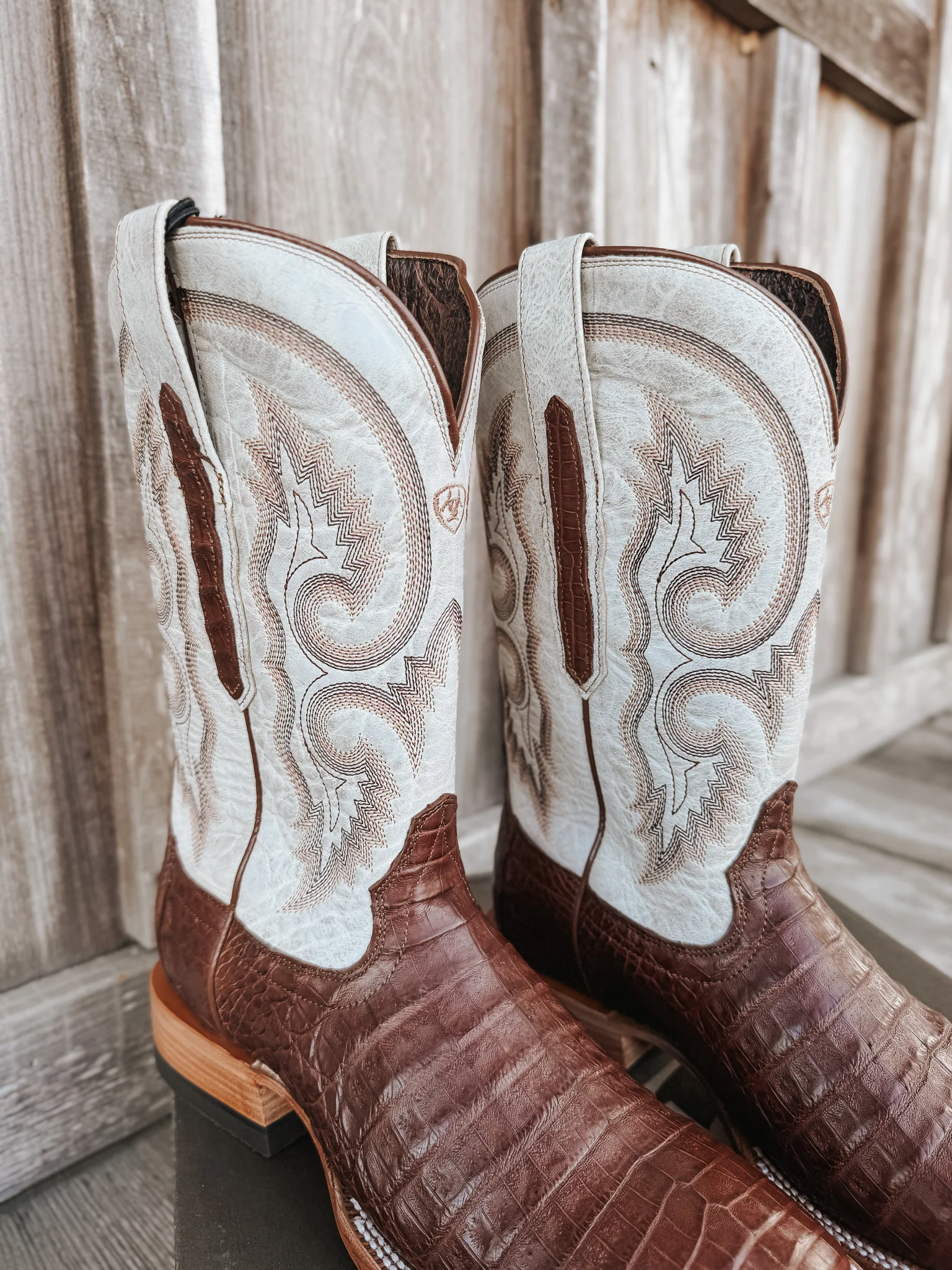 Men's Ariat Classic Callen Wide Square Toe Western Boots - Image 5