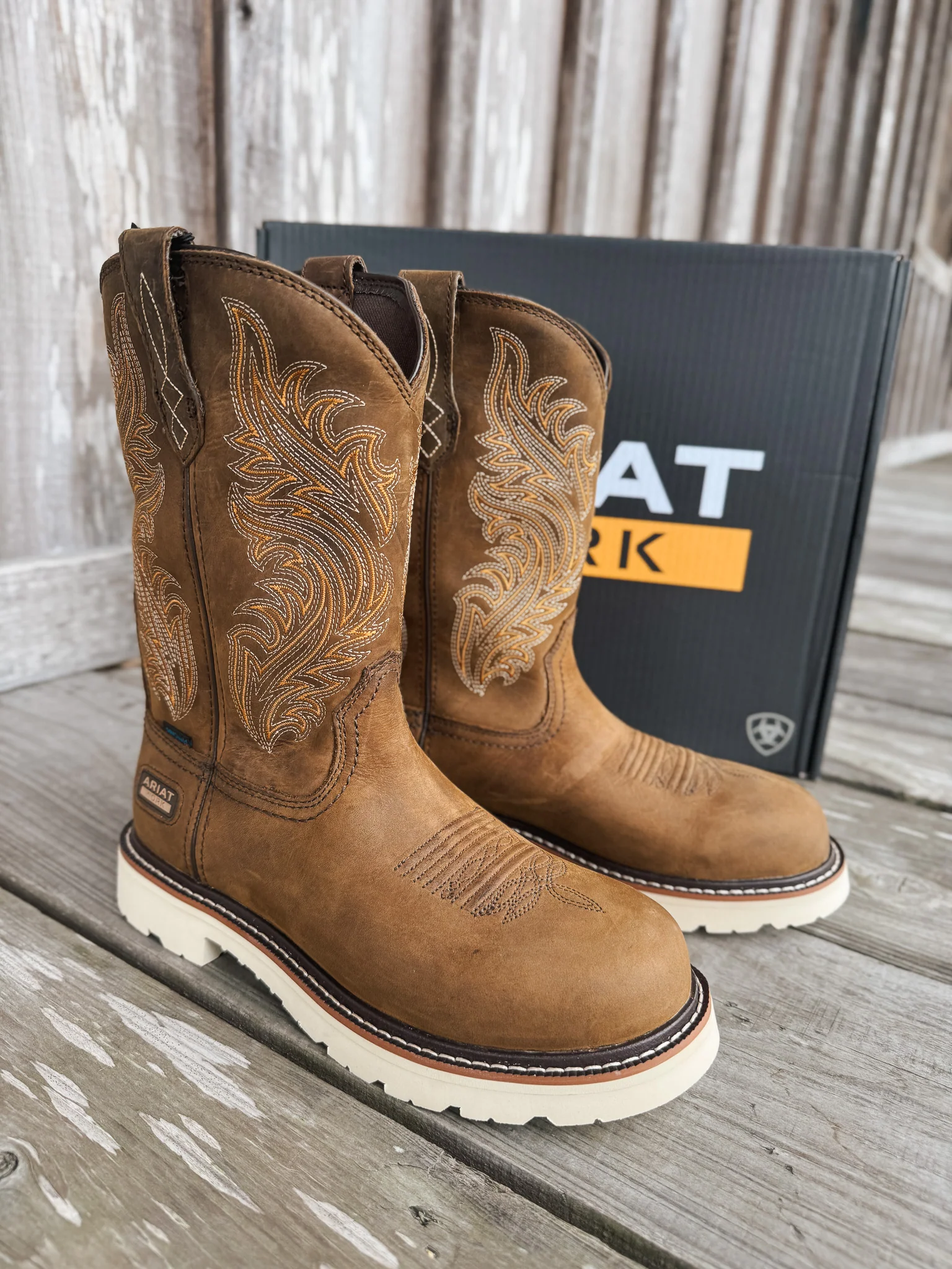 Men's Ariat Activator Argo Distressed Brown Waterproof Round Toe Work Boots - Image 8