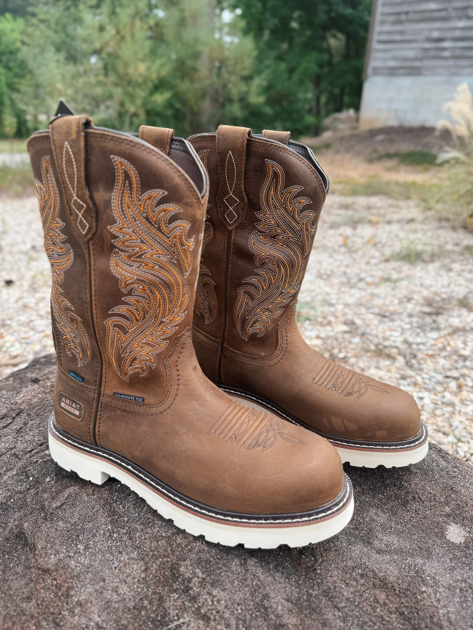 Men's Ariat Activator Argo Waterproof Distressed Brown Round Composite Toe Work Boots - Image 5