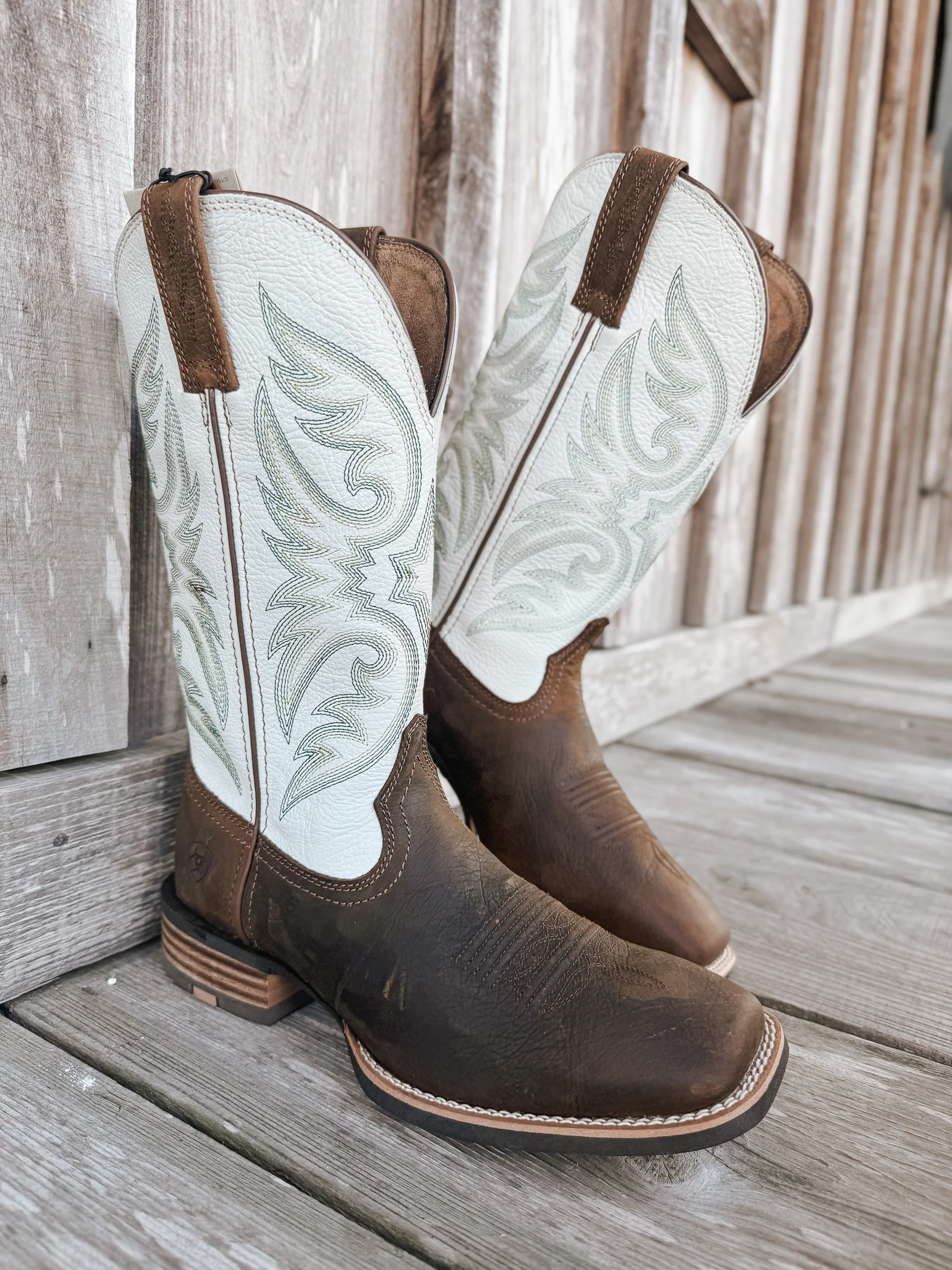 Men's Ariat Ricochet Wide Square Toe Cowboy Boots - Image 5
