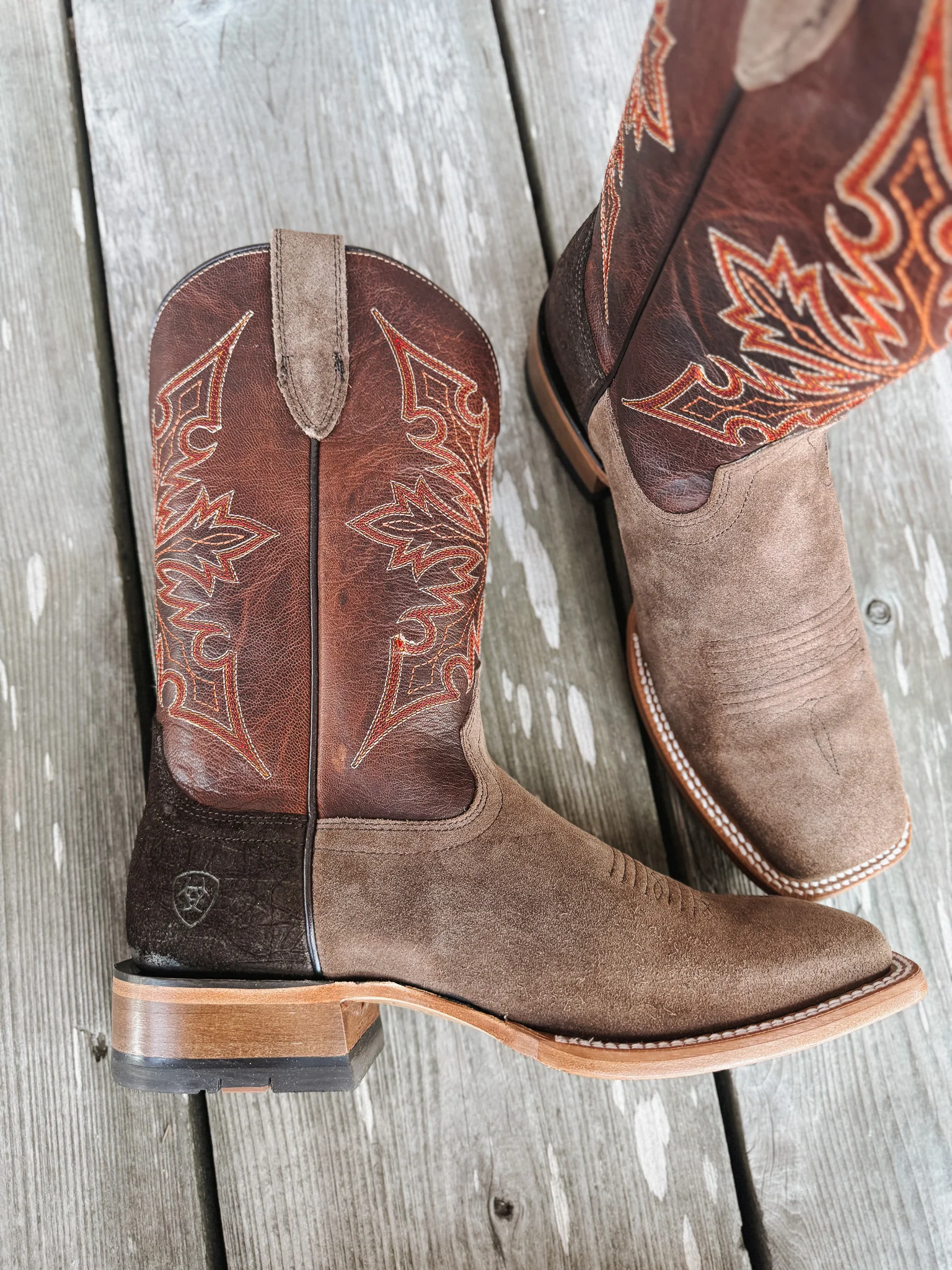 Men's Ariat Circuit Gritty Wide Square Toe Cowboy Boots - Image 6