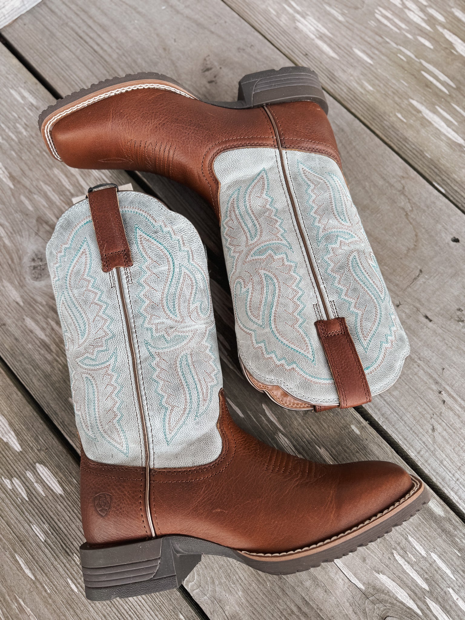 Women's Ariat Hybrid Ranchwork Wide Square Toe Western Boots - Image 11