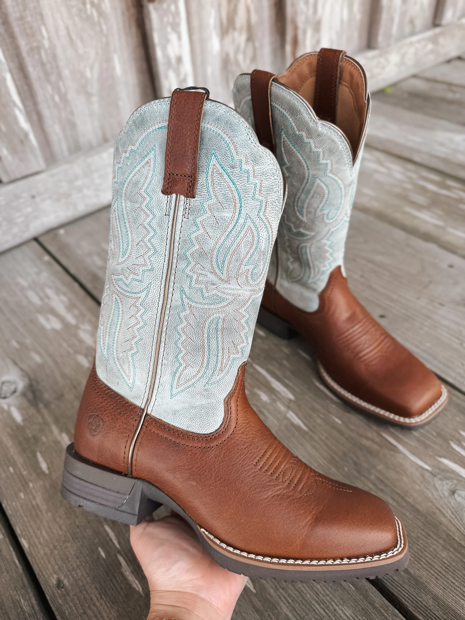 Women's Ariat Hybrid Ranchwork Wide Square Toe Western Boots - Image 12