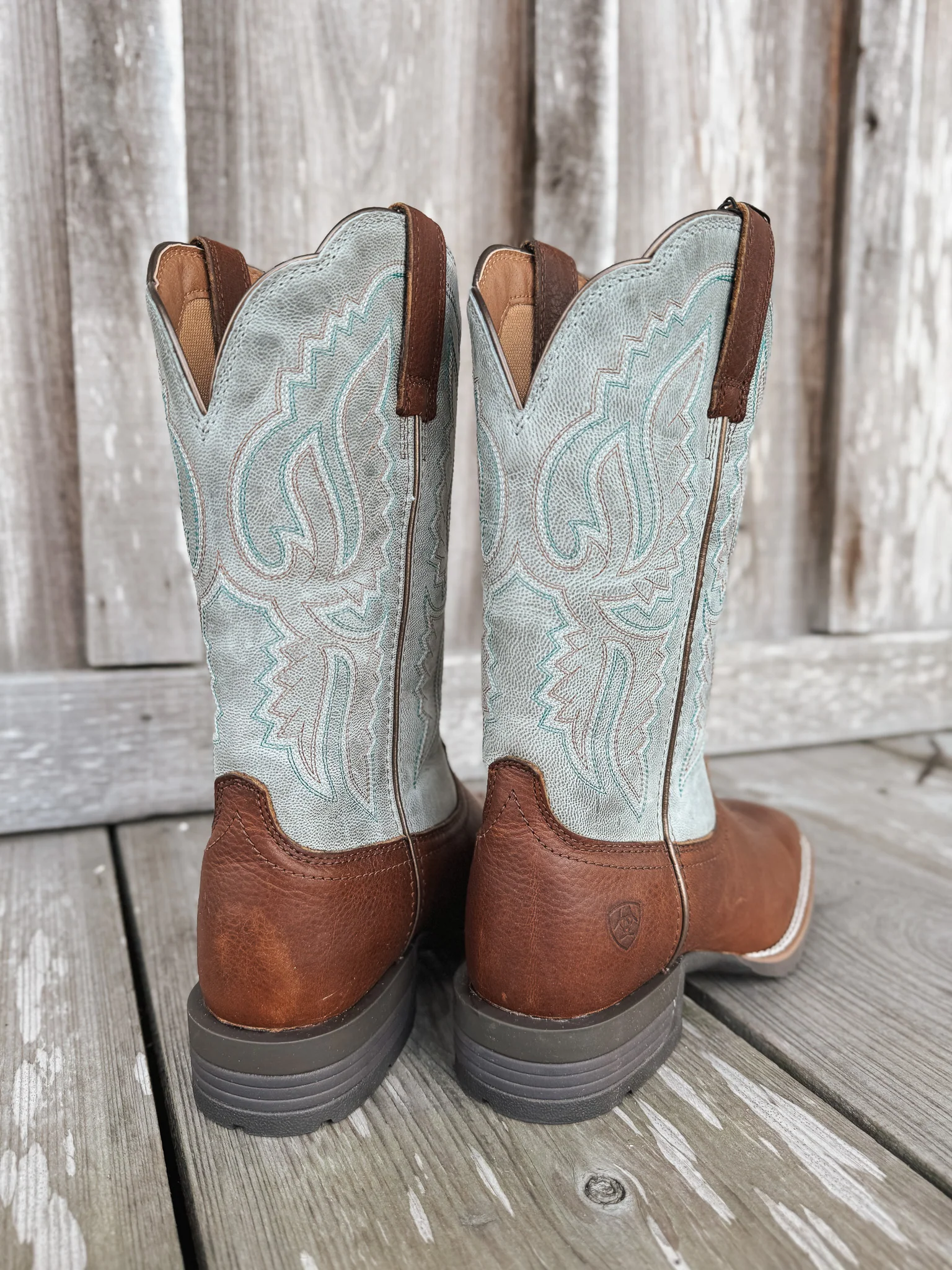 Women's Ariat Hybrid Ranchwork Wide Square Toe Western Boots - Image 13