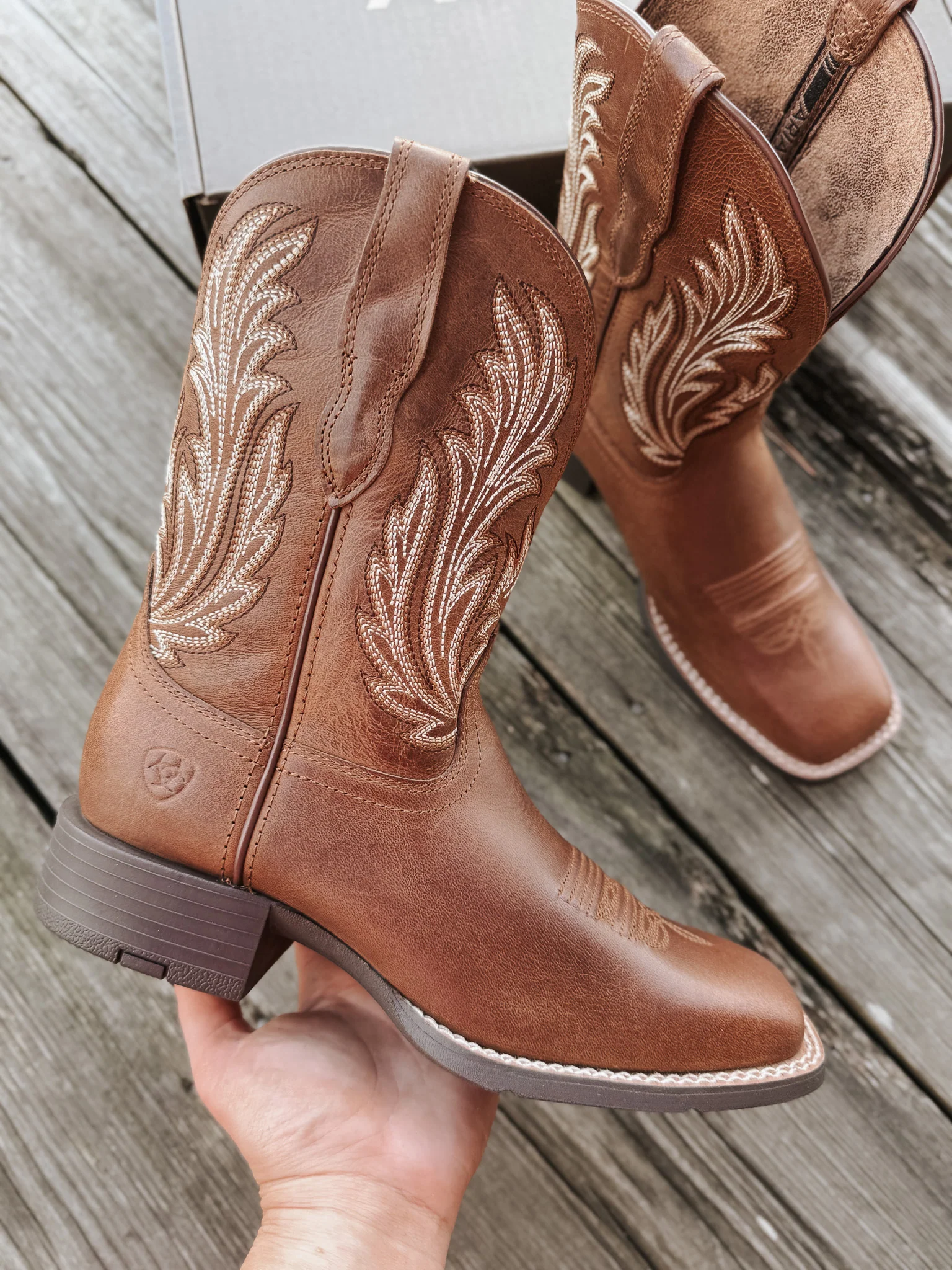 Women's Ariat Round Up Filly Wide Square Toe Western Boots - Image 4