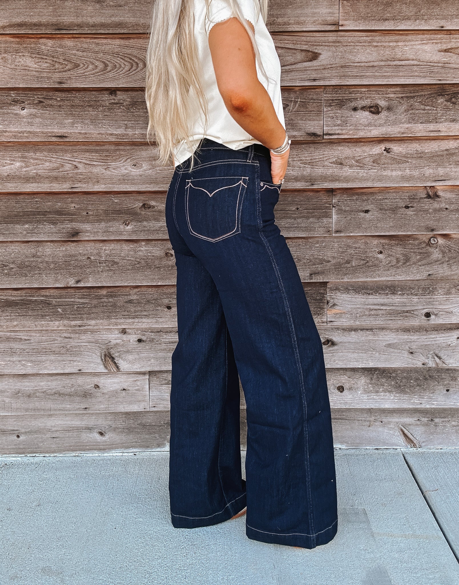 Ariat Women's Ultra High Rise Veronica Wide Leg Jeans - Image 2