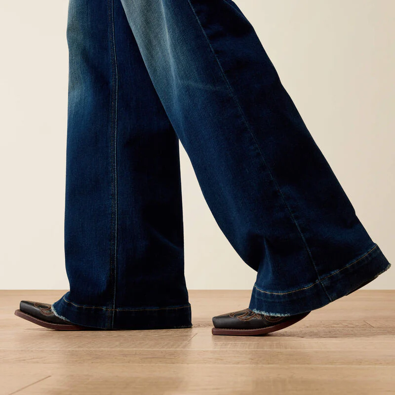 Ariat Women's Ultra High Rise Penelope Wide Leg Jeans - Image 12