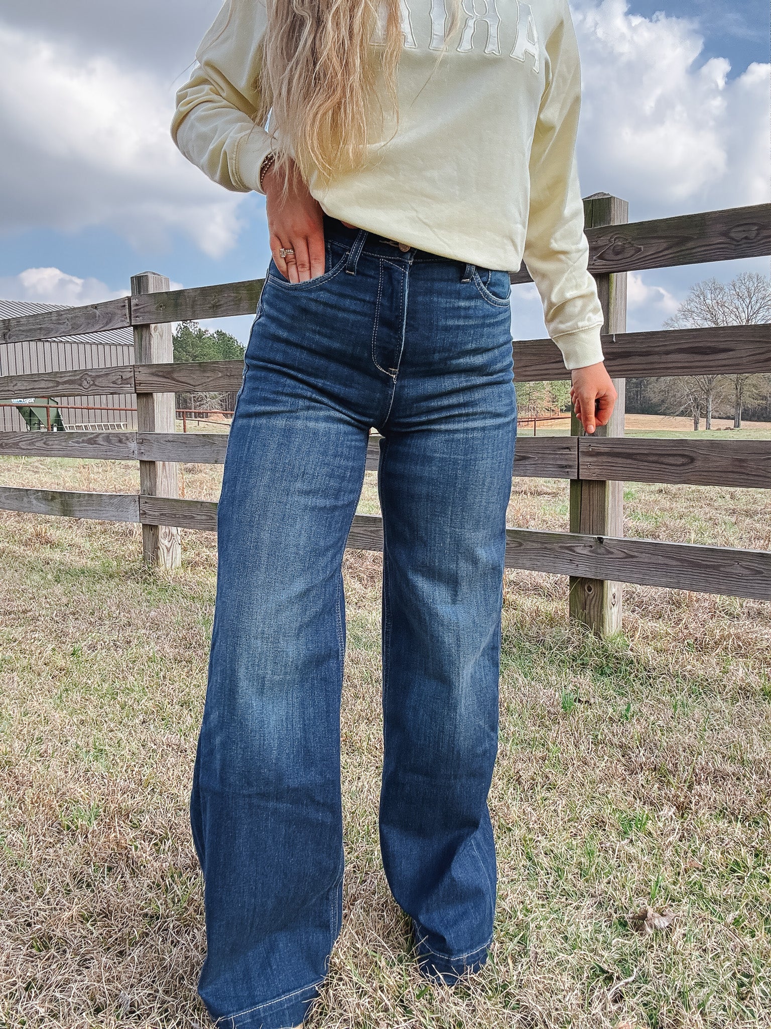 Ariat Women's Ultra High Rise Penelope Wide Leg Jeans - Image 7