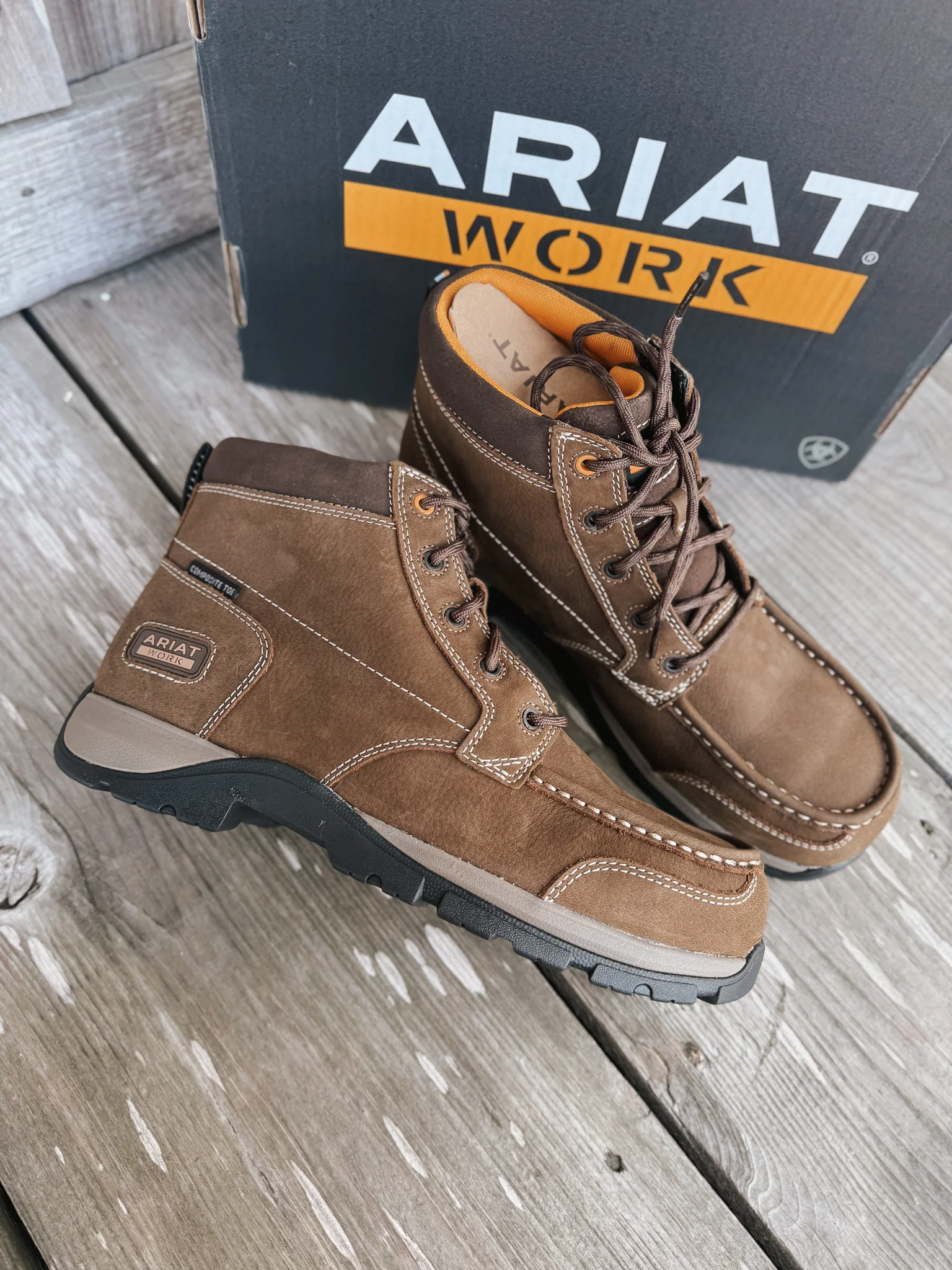 Men's Ariat Edge Chukka 6" Composite Toe Work Boot - Image 5