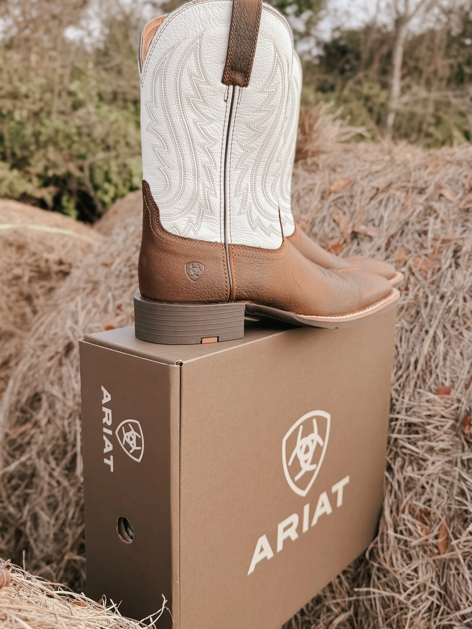 Ariat Men's Sport Big Country Wide Square Toe Cowboy Boot - Image 11