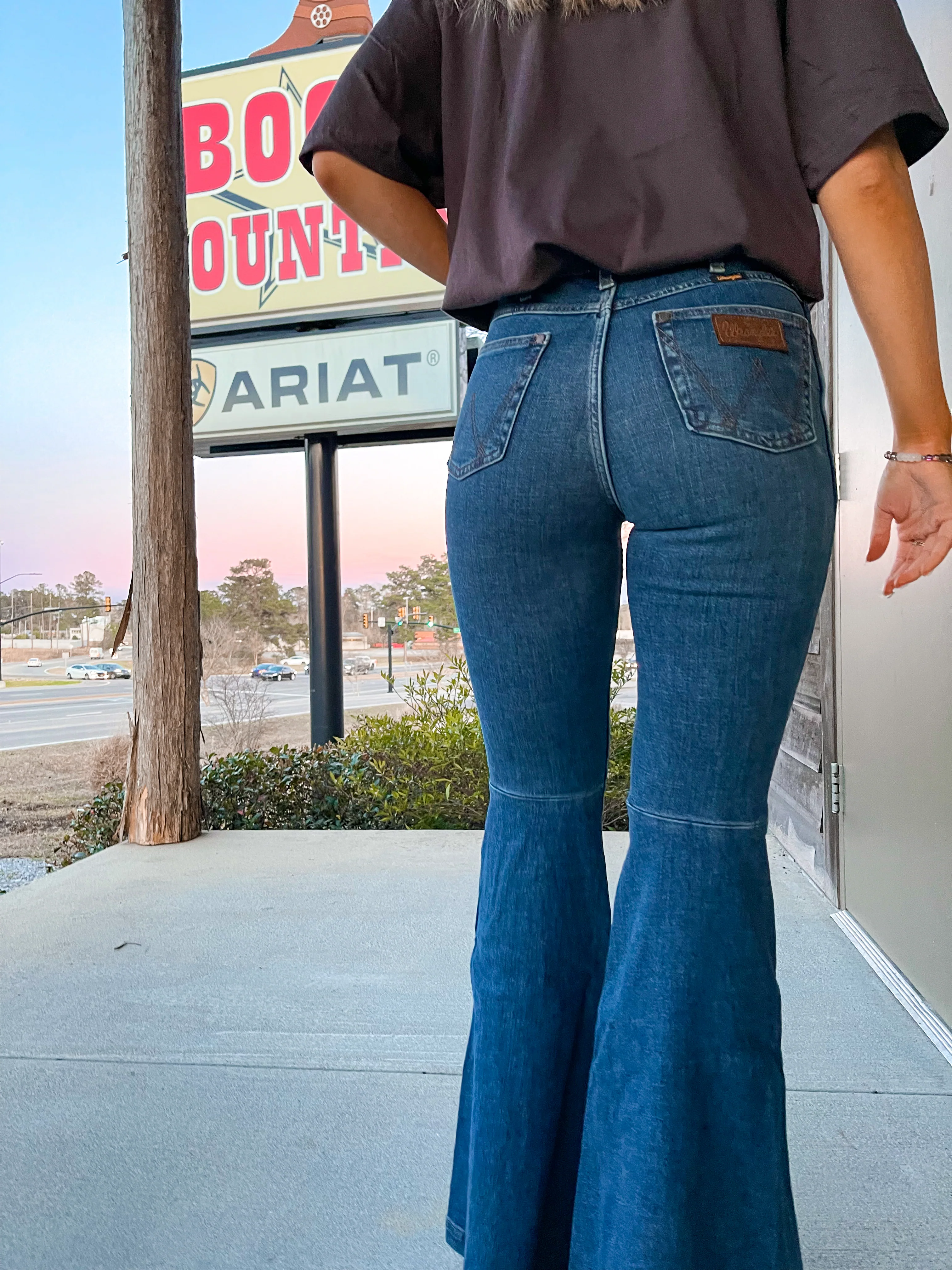 Wrangler Retro Flare Jeans - Image 8