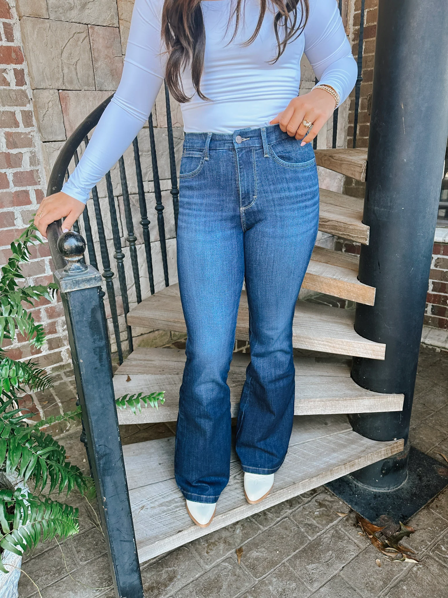Women's Wrangler Bespoke High Rise Flare Jean - Image 4