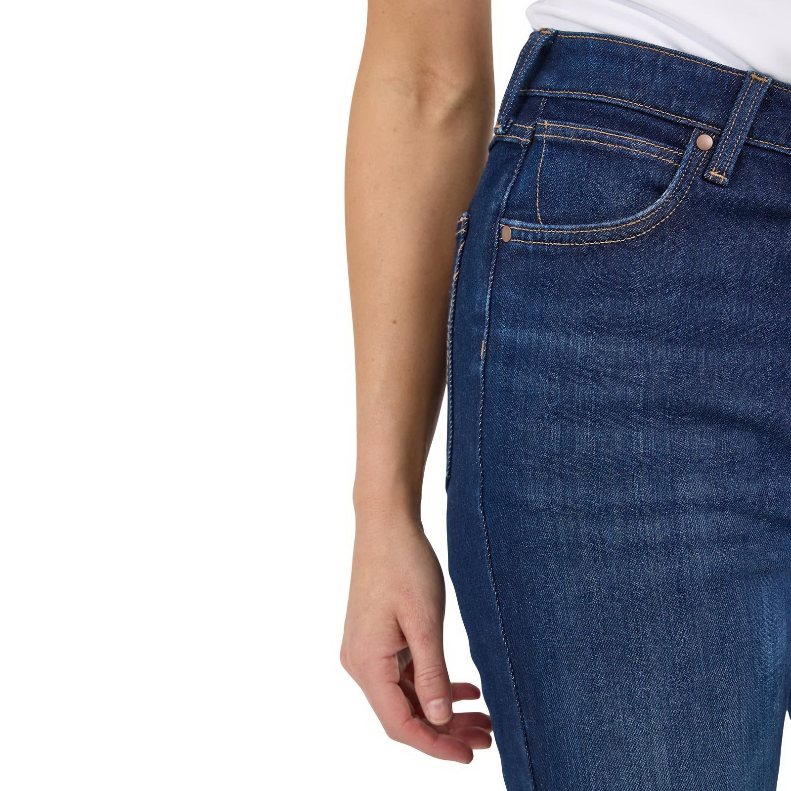 Wrangler Women's Kayla Ultimate Riding Bootcut Jeans - Image 12