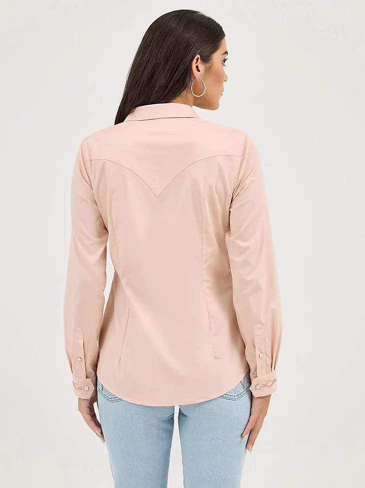 Women's Wrangler Embroidered Collar Slim Western Snap Shirt - Image 3