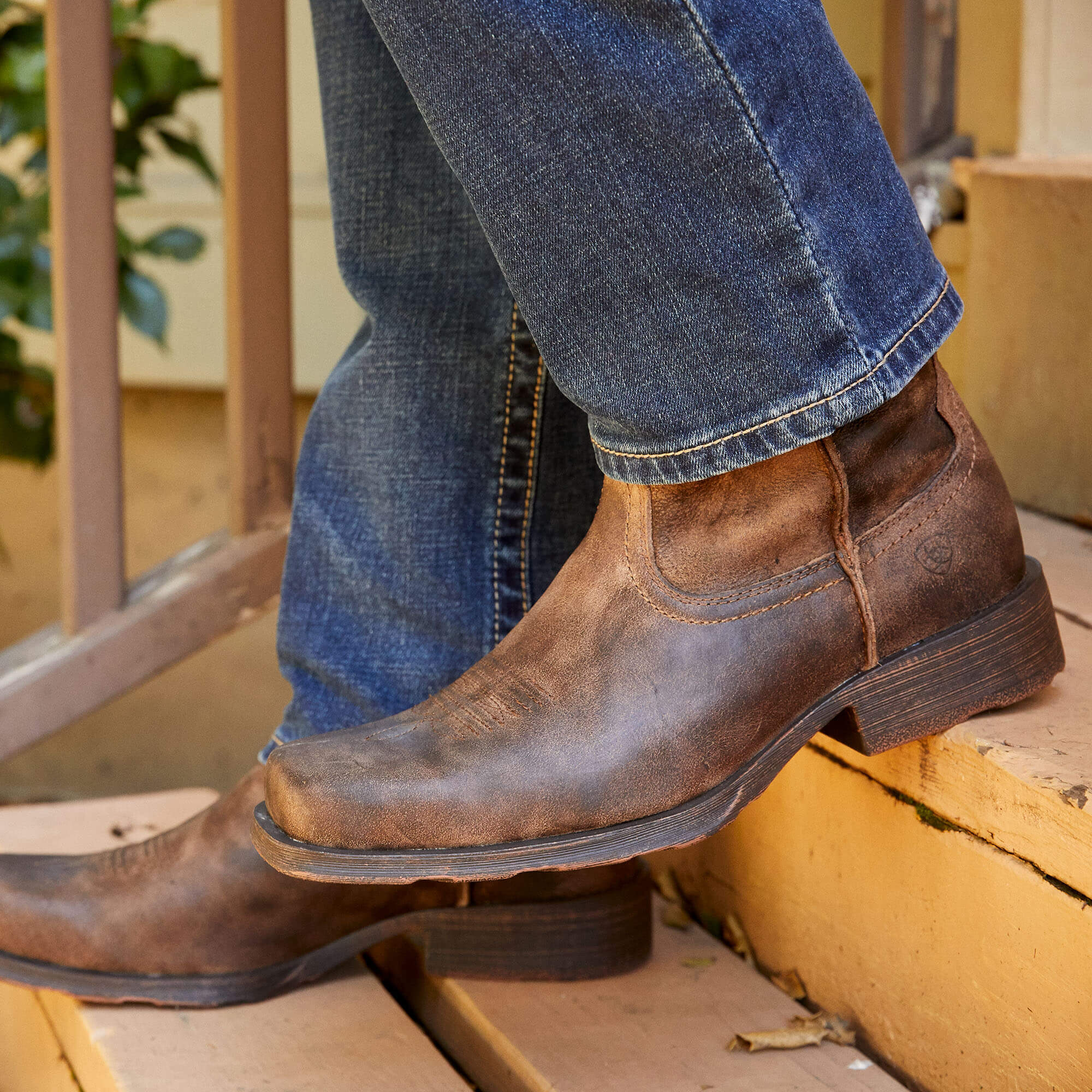 Men's Ariat Rambler Western Boots - Image 4