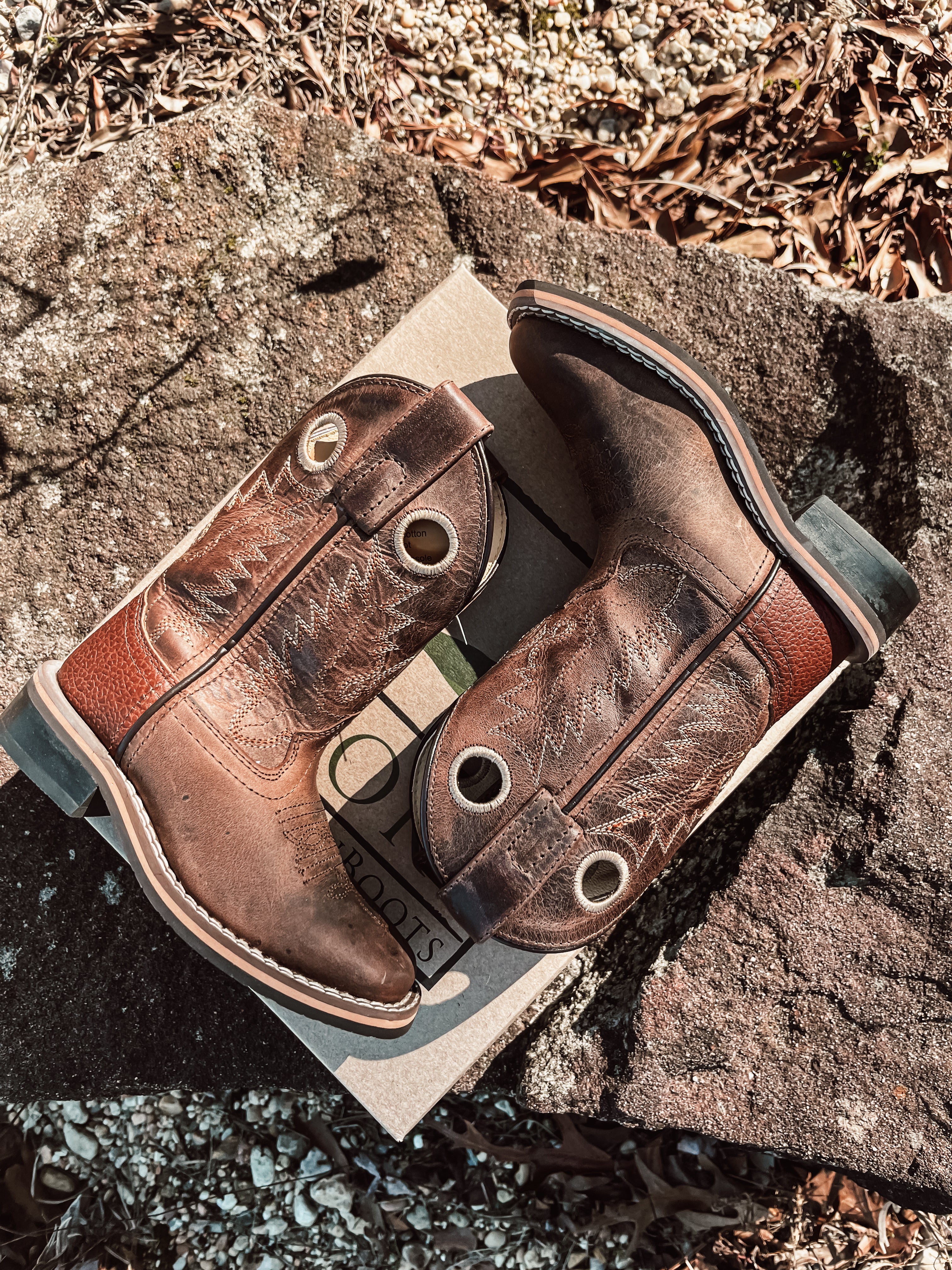 Kid's Smoky Mountain Jesse Brown Square Toe Boot - Image 2