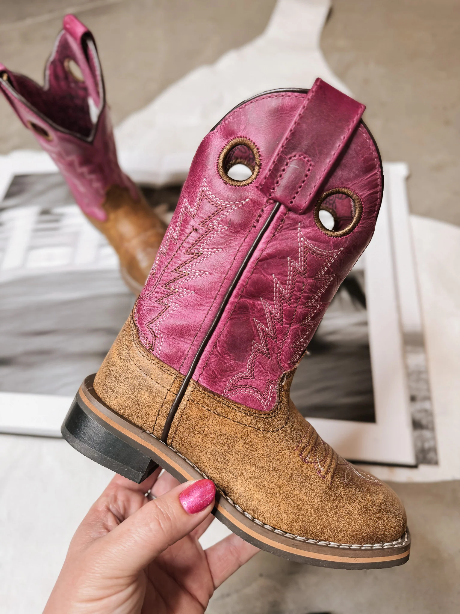 Girl's Smoky Mountain Vintage Brown and Pink Square Toe Boot - Image 2