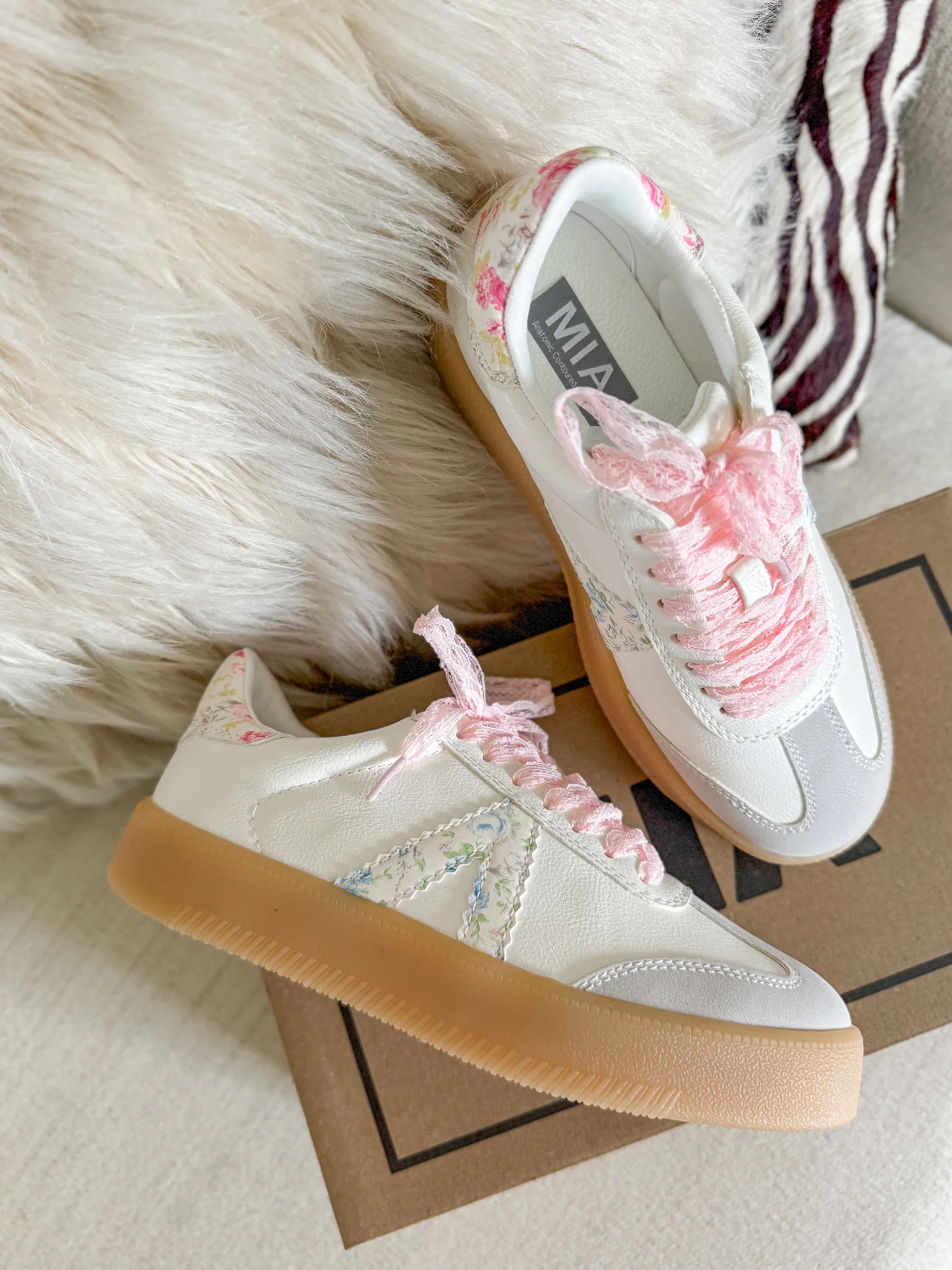 Floral Fields White Sneakers - Image 5