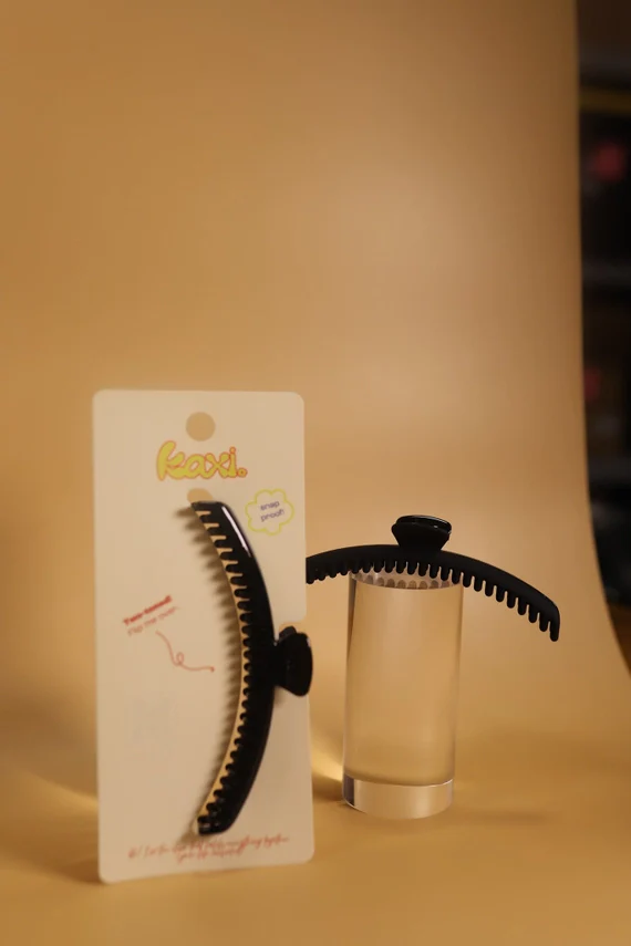 Kaxi Two-Toned Shiny Original Hold Everything Claw in Black - Image 4