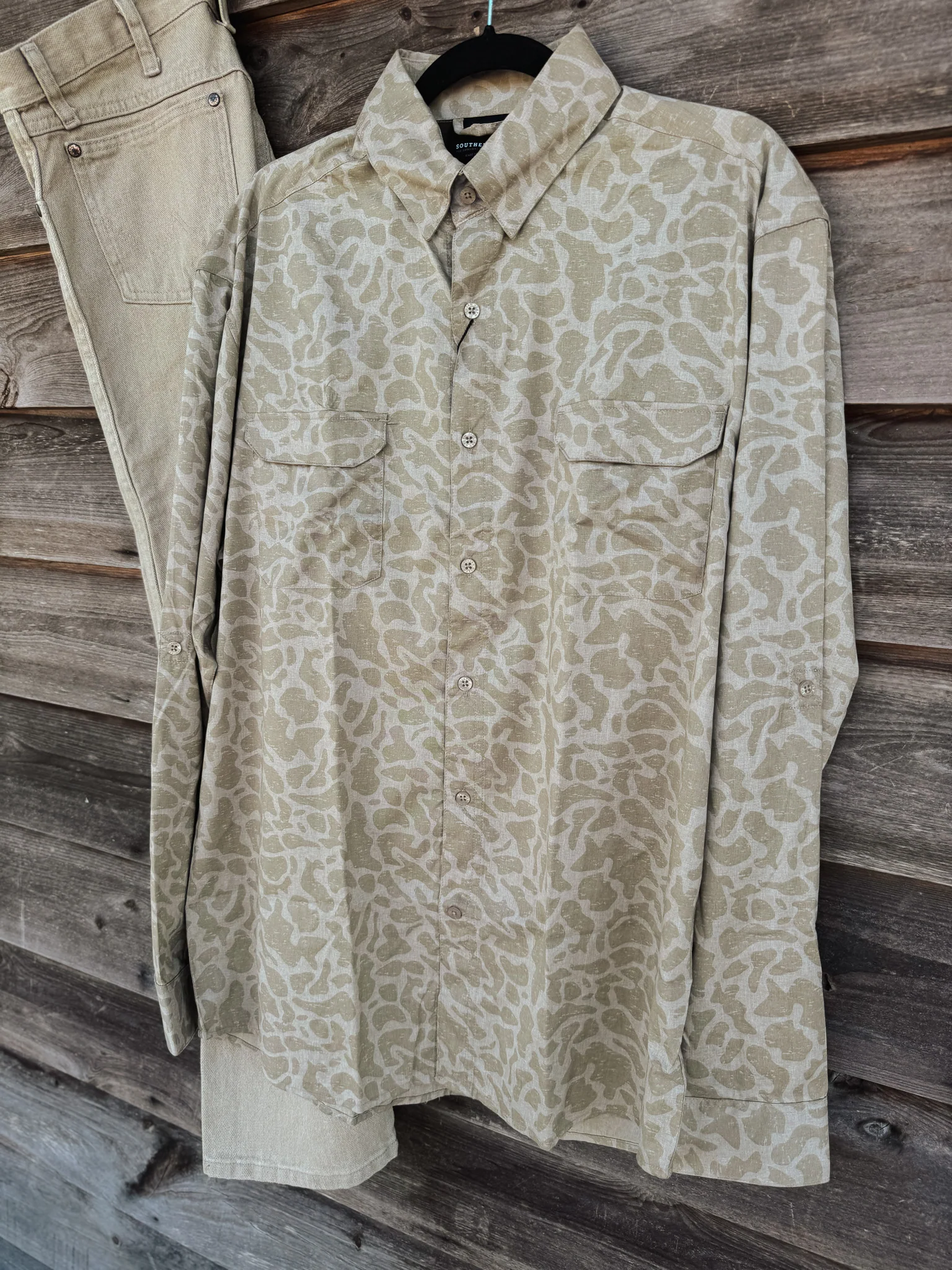 Men's Southern Marsh Merida Mar Camo Performance Shirt in Burnt Taupe - Image 5