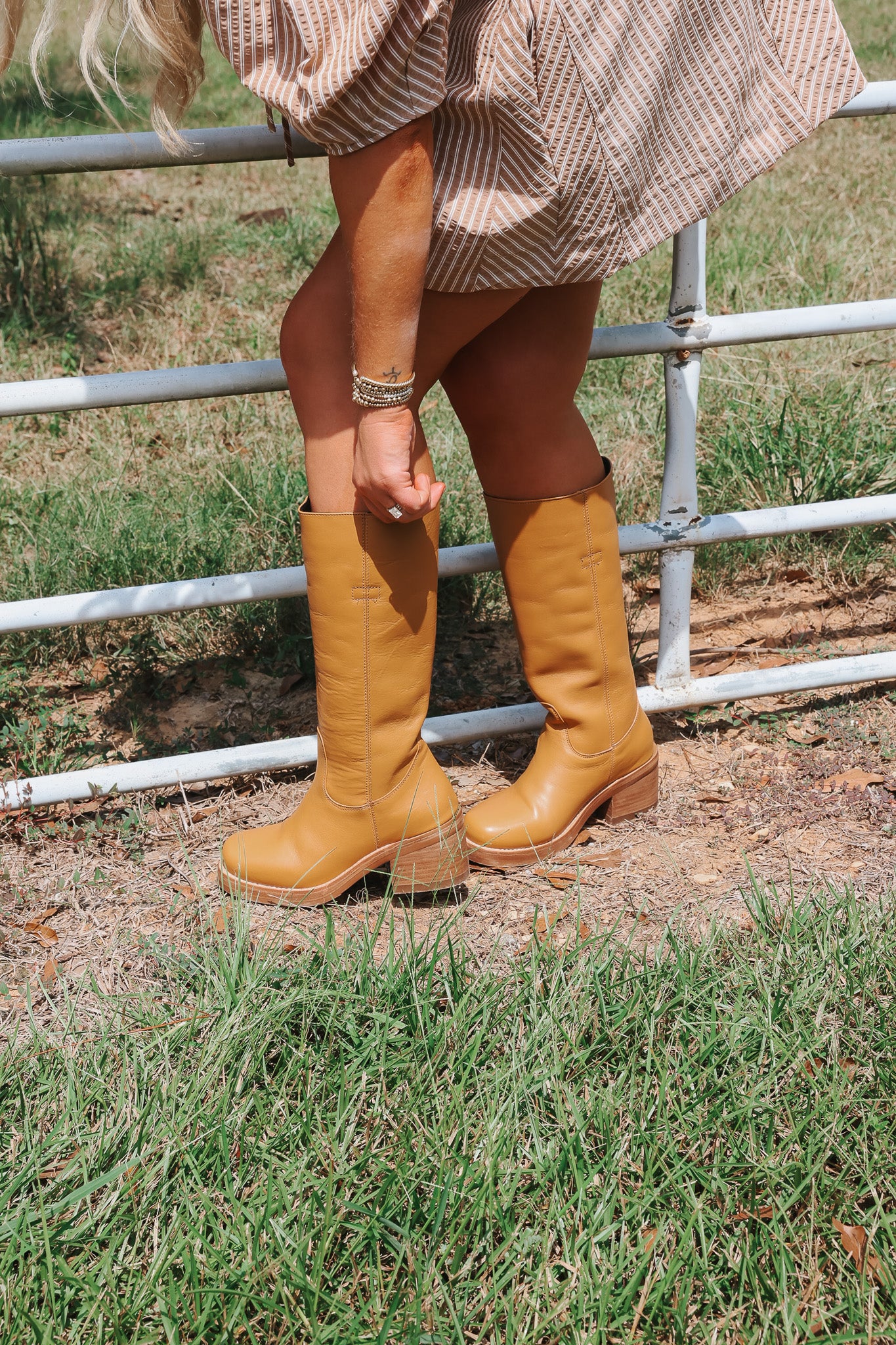 Women's Dingo Vagabond Fashion Boots in Mustard - Image 7