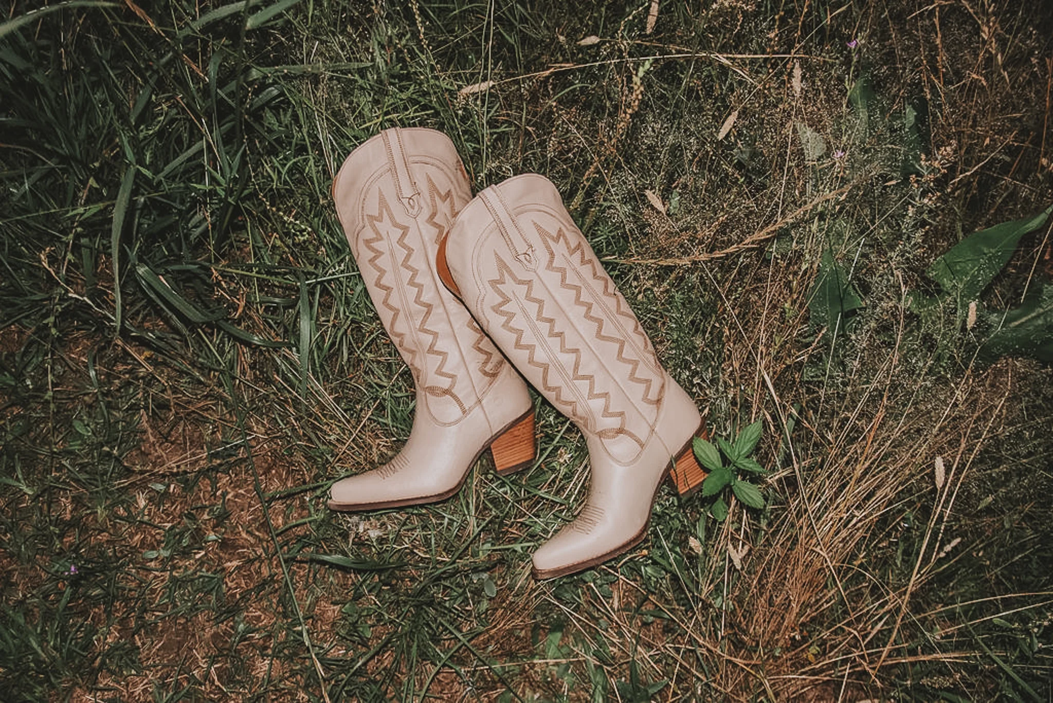 Dingo High Cotton Boots in Tan - Image 4