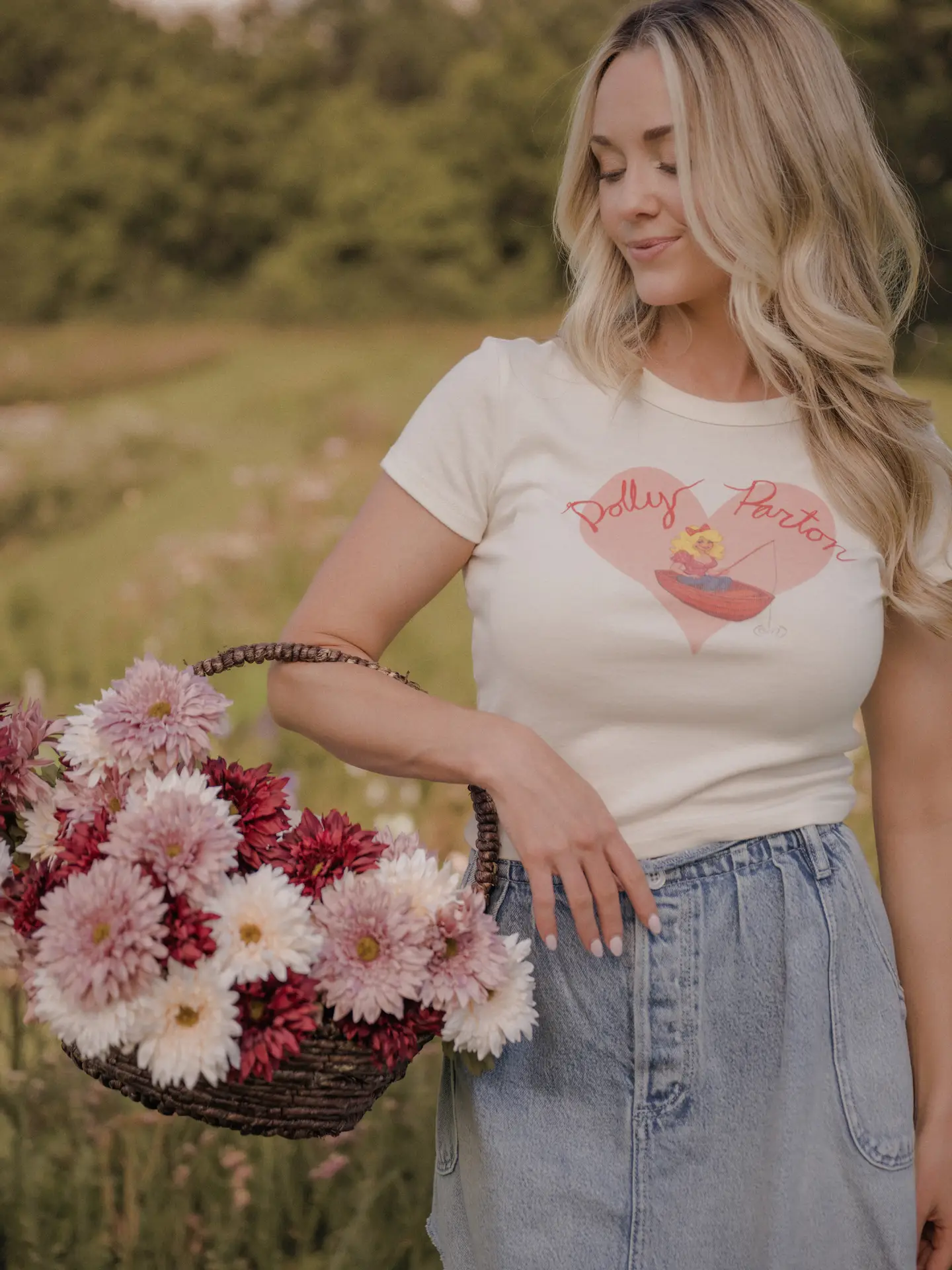 Dolly Parton Pond Baby Tee in Off White - Image 3