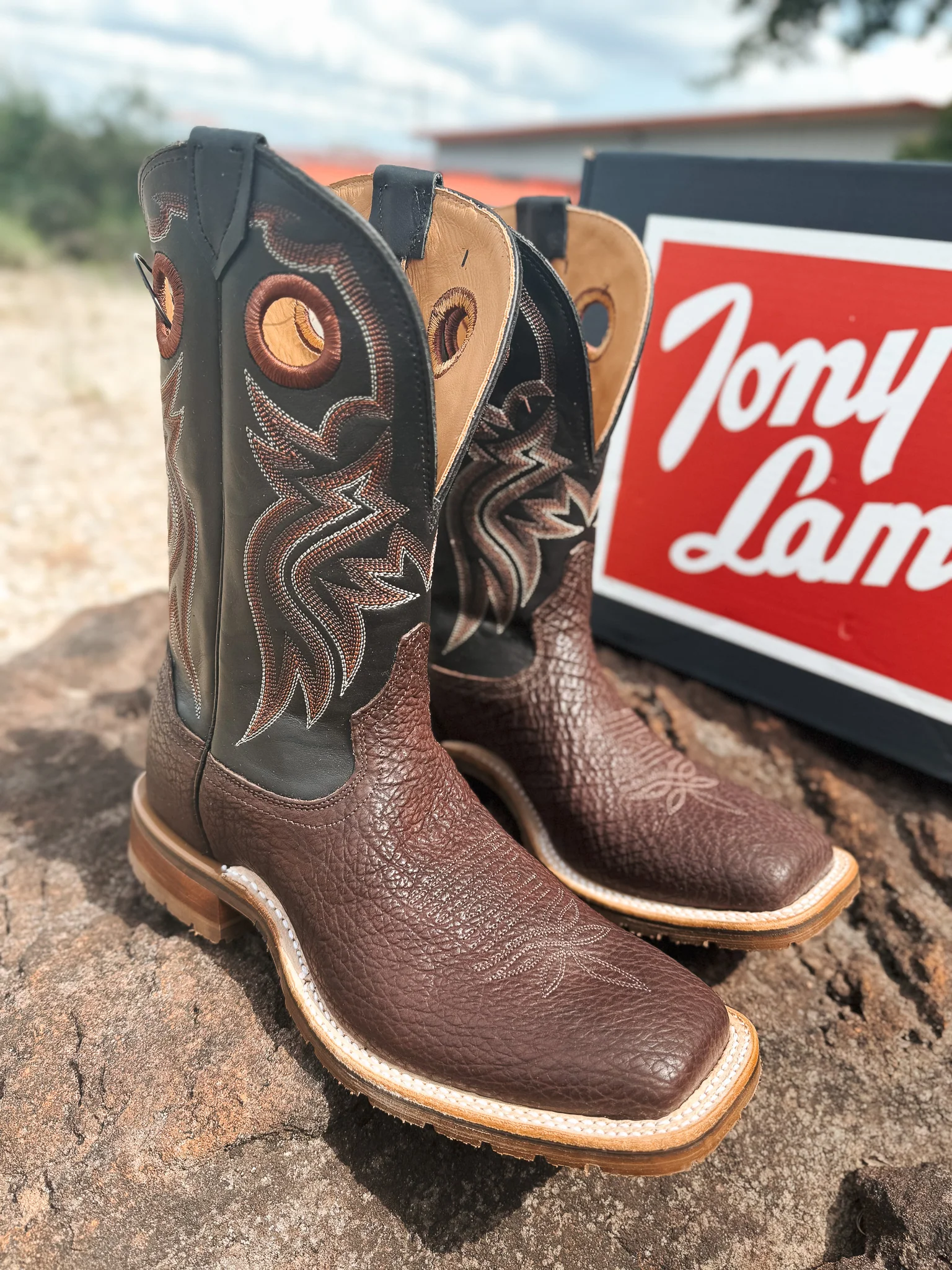Men's Tony Lama Avalos Gonac Shark 11" Boot - Image 2