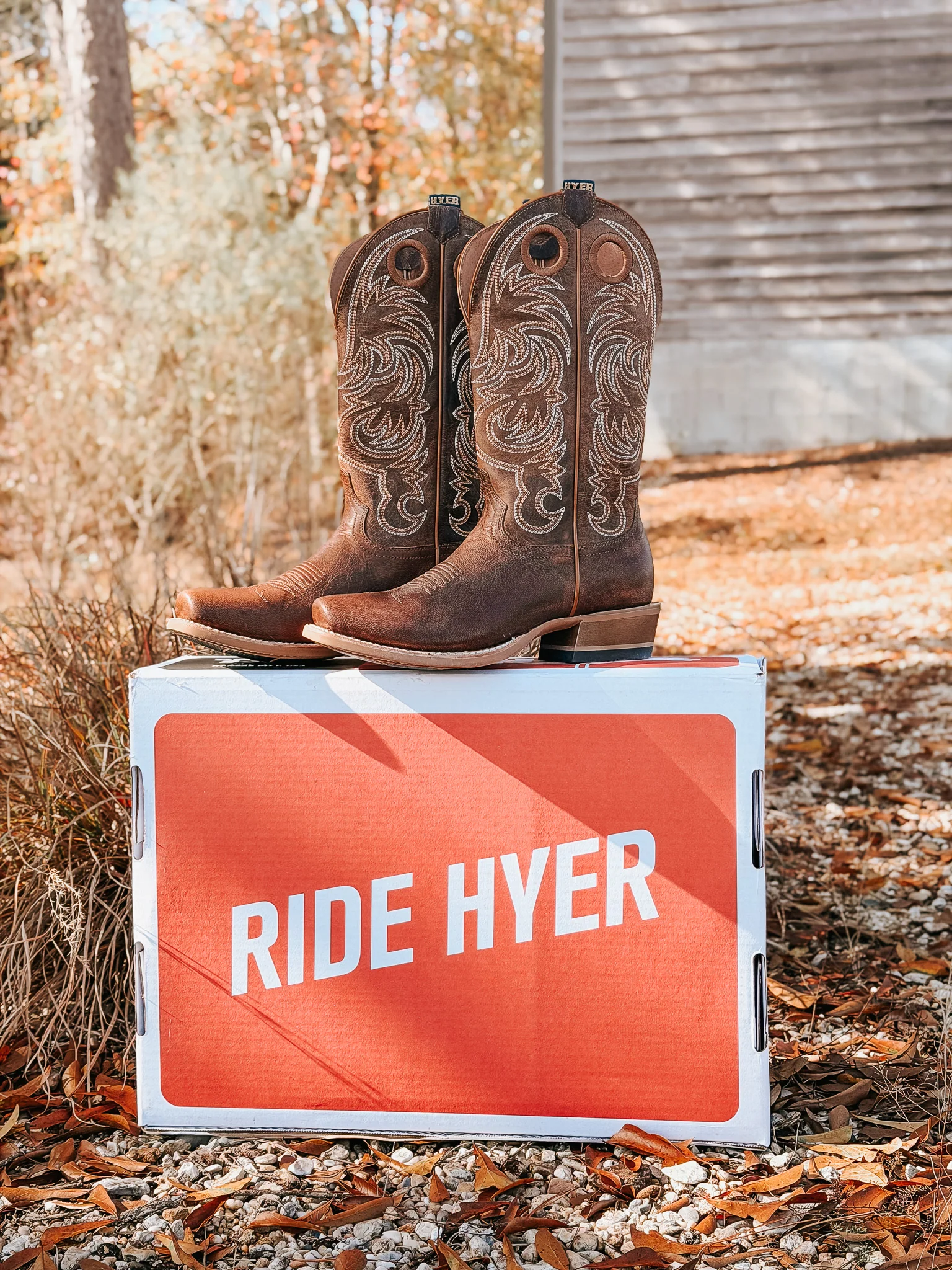 HYER Men's Burrton Western Boots - Image 3