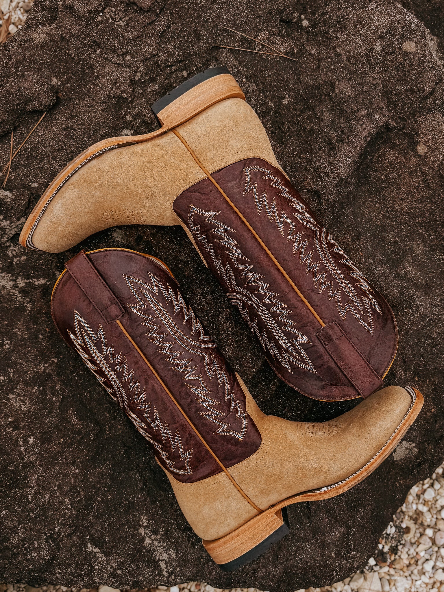 Men's Horse Power Top Hand Tan Crazyhorse Rough Out Boots - Image 10