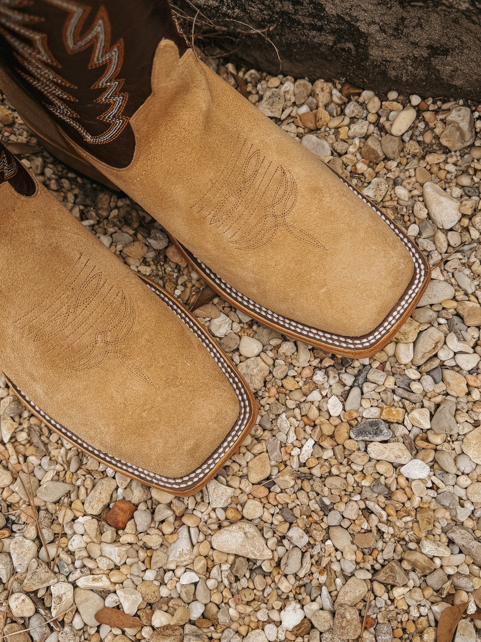 Men's Horse Power Top Hand Tan Crazyhorse Rough Out Boots - Image 8