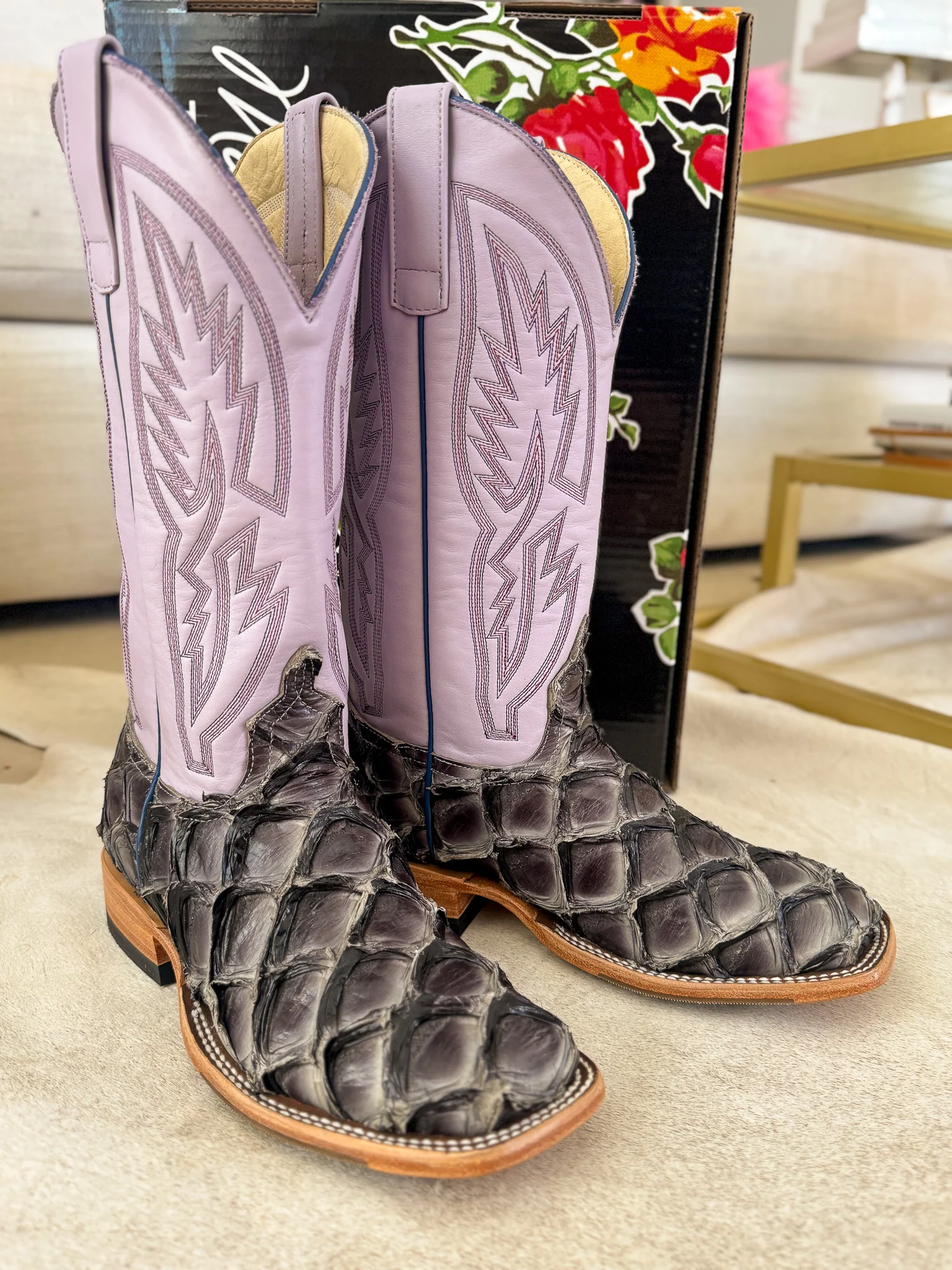 Women's Macie Bean Mockingbird Big Bass Boots - Image 10