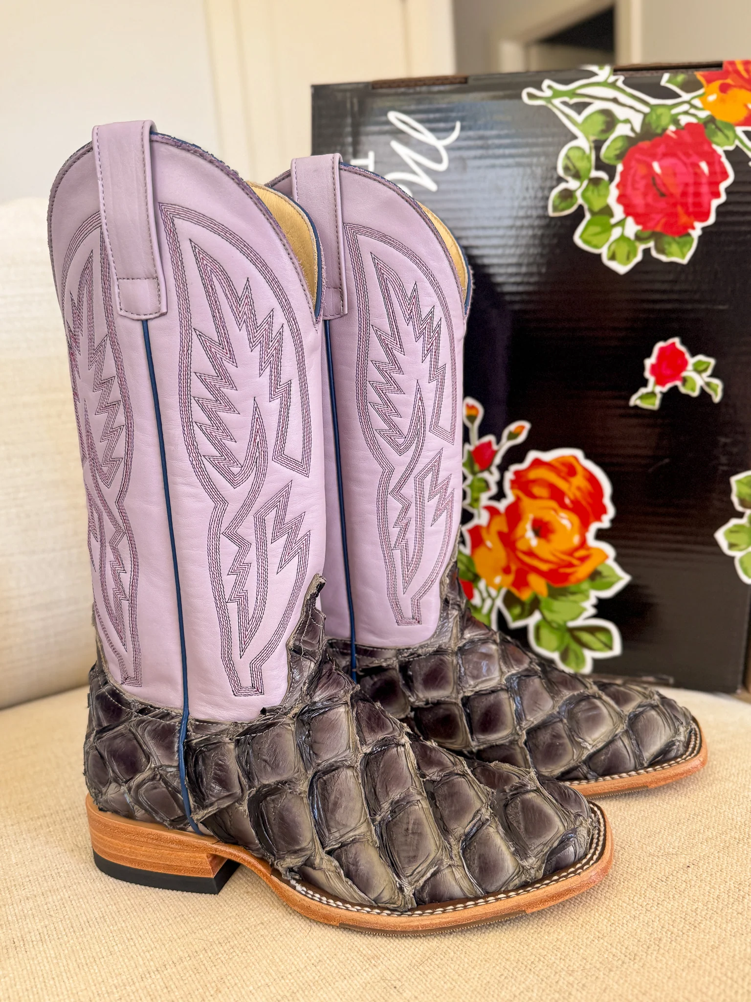 Women's Macie Bean Mockingbird Big Bass Boots - Image 8