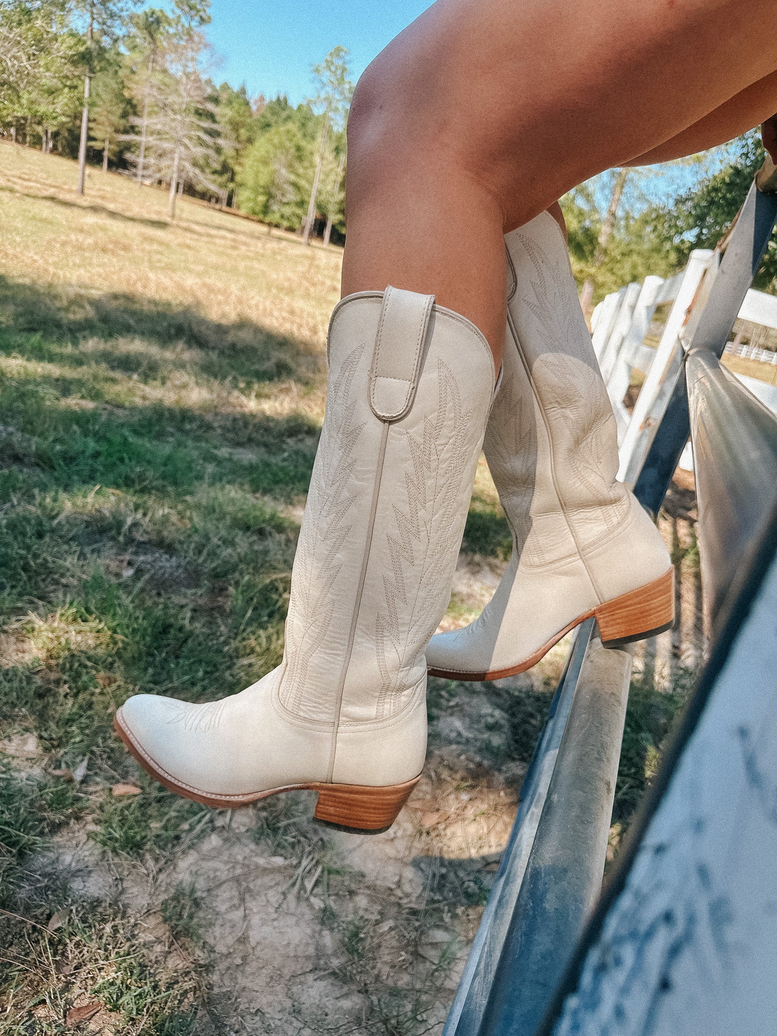 Women's 15" Macie Bean Spacey Gracey Almond Toe Cream Boot - Image 11