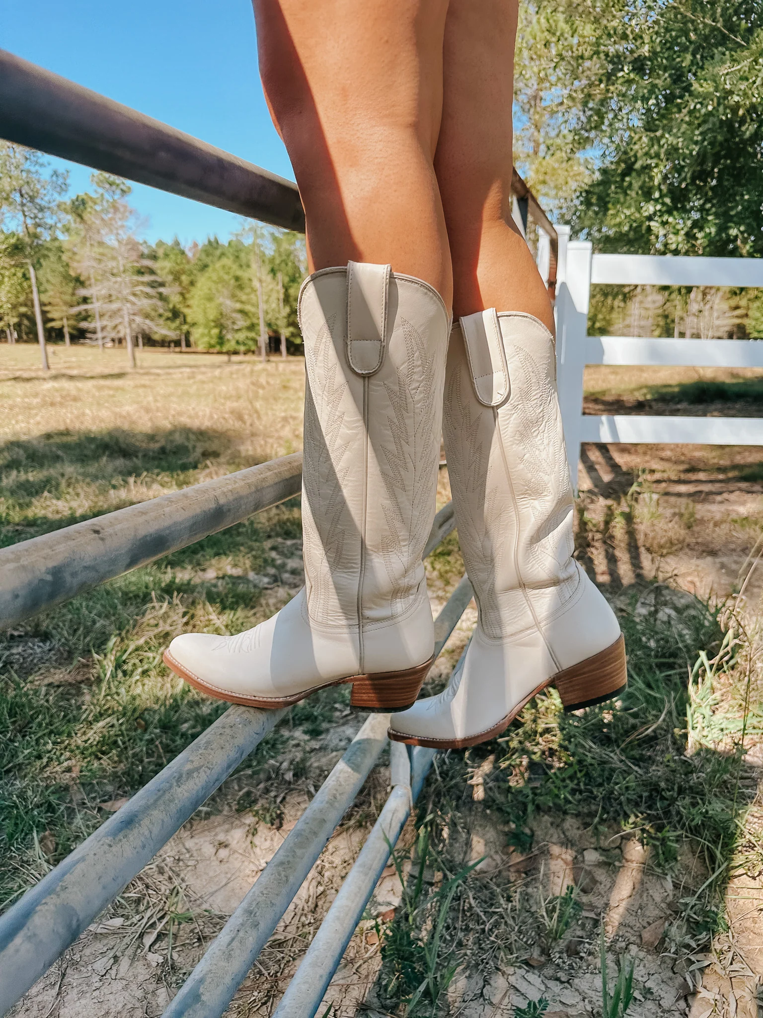 Women's 15" Macie Bean Spacey Gracey Almond Toe Cream Boot - Image 9
