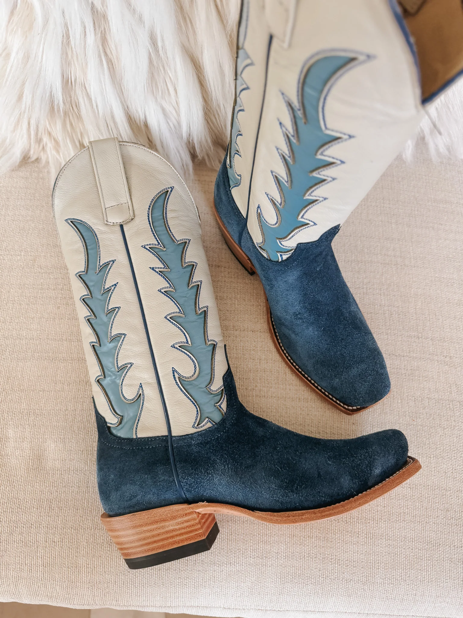 Women's Macie Bean Blue Suede Boots - Image 6