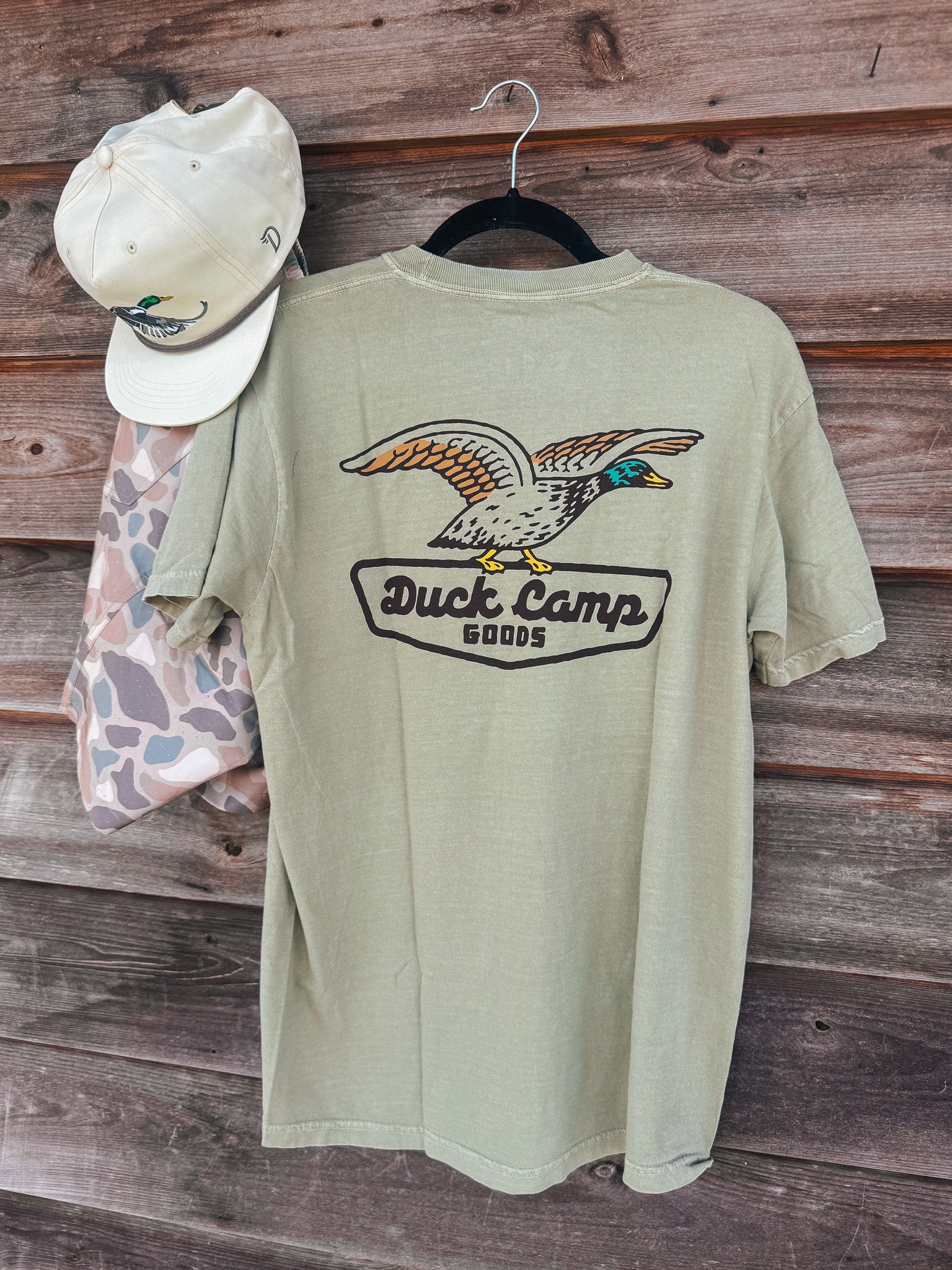 Men's Duck Camp DC Shop Vintage Khaki T-Shirt - Image 7
