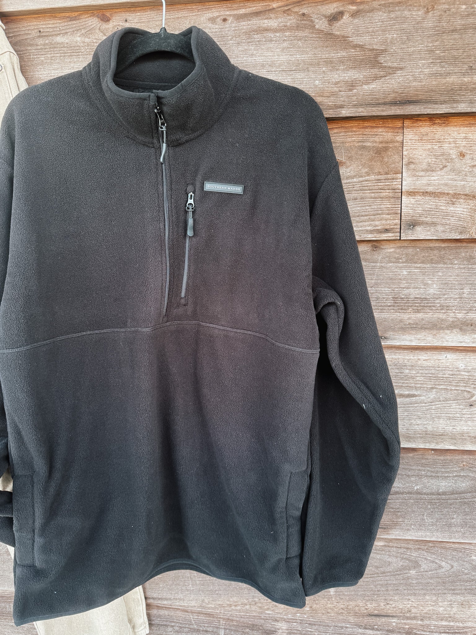 Southern Marsh Mallard Lake Fleece Pullover in Black - Image 4
