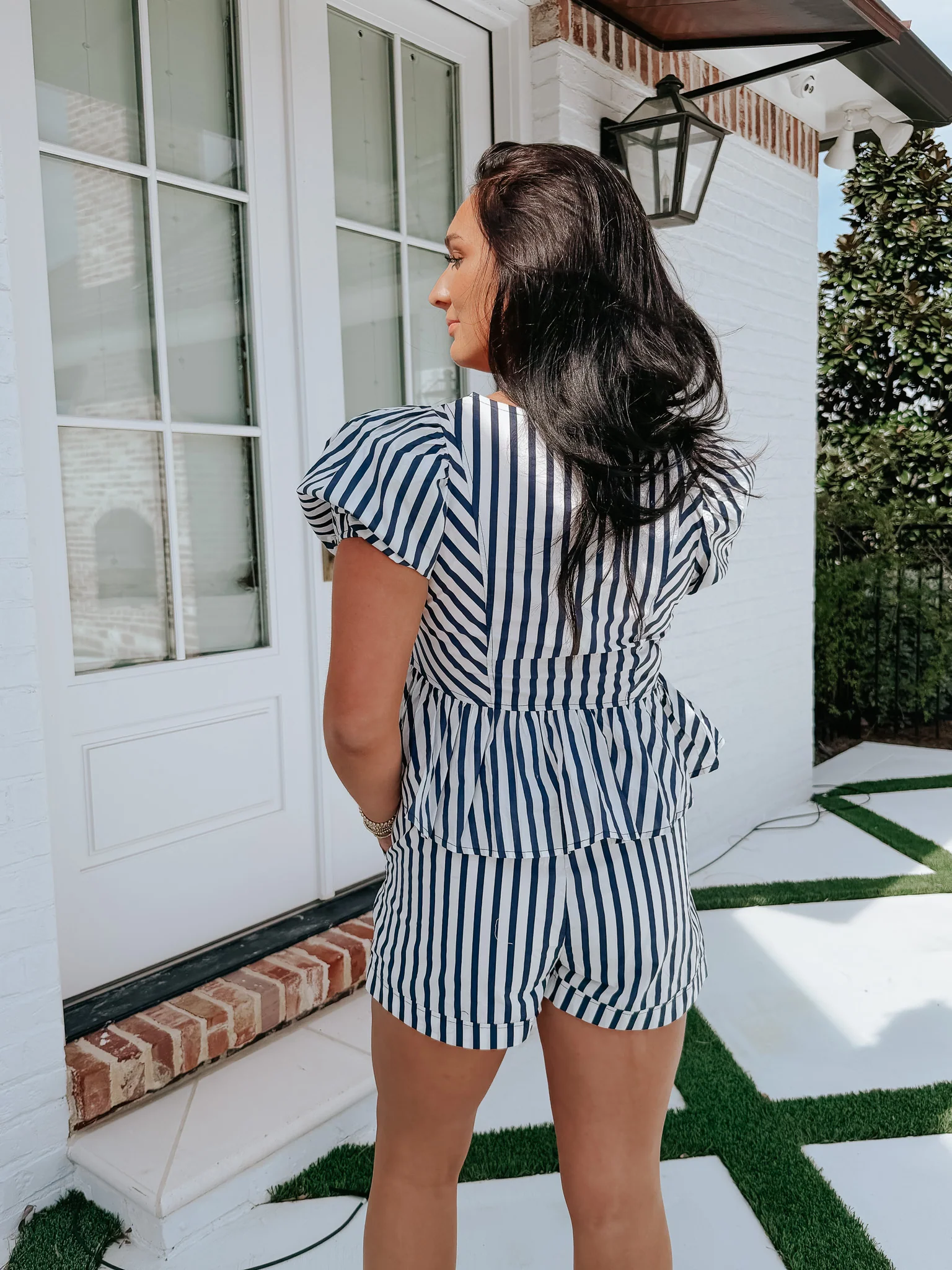 Yacht Party Shorts in Navy - Image 4
