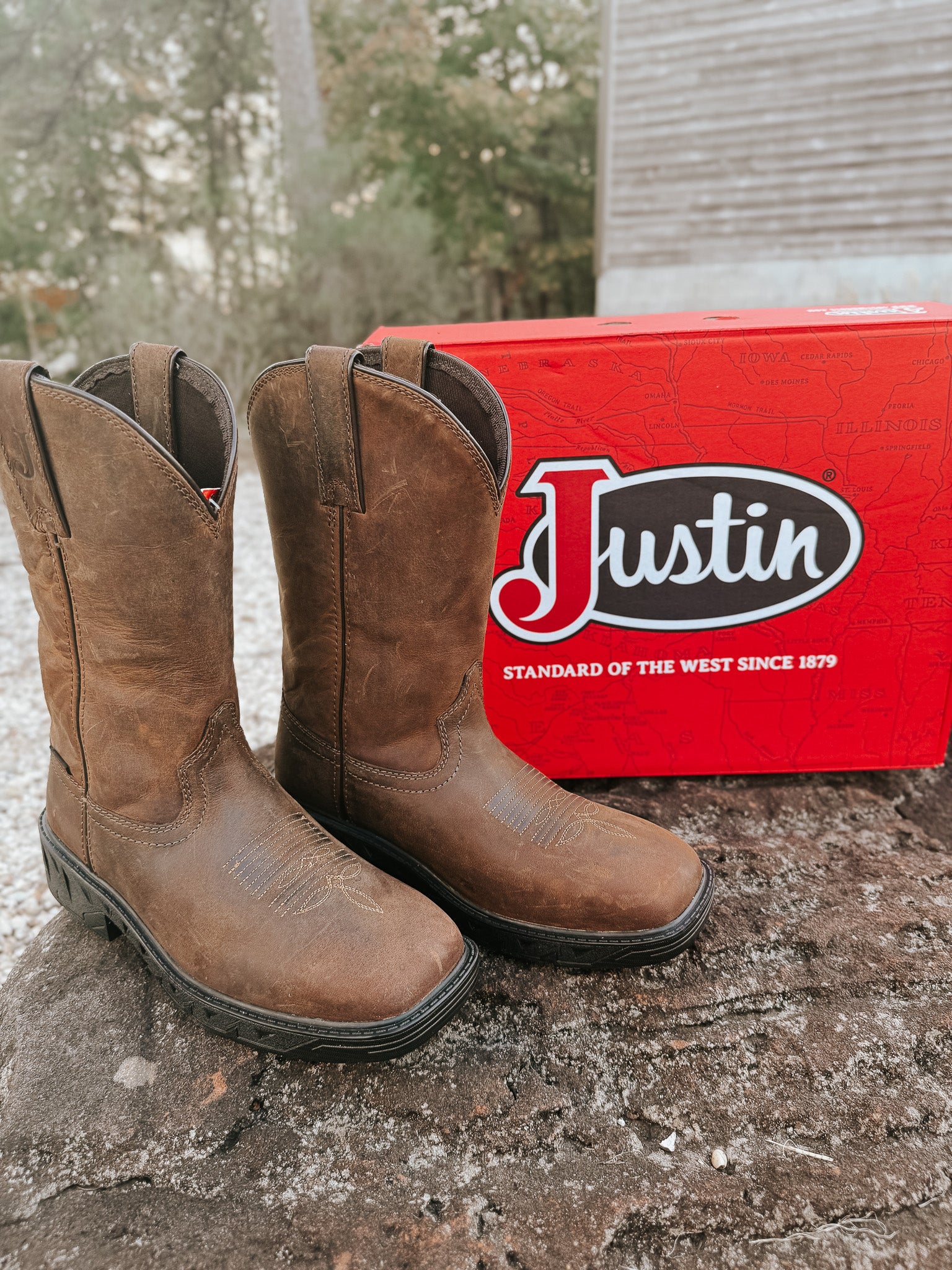 Justin Men's 11" Trencher Square Toe Waterproof Boots - Image 5