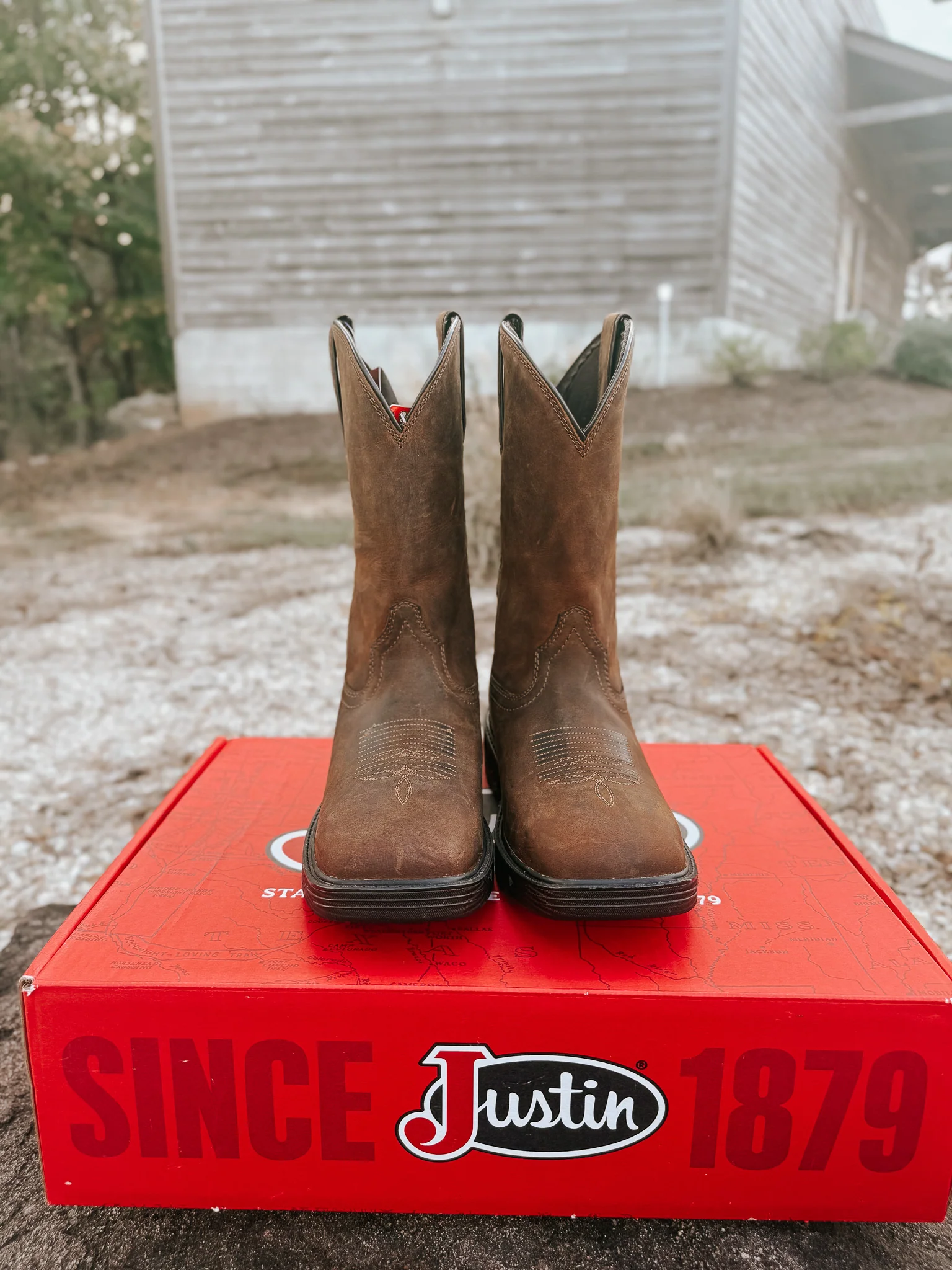 Justin Men's 11" Trencher Square Toe Waterproof Boots - Image 8