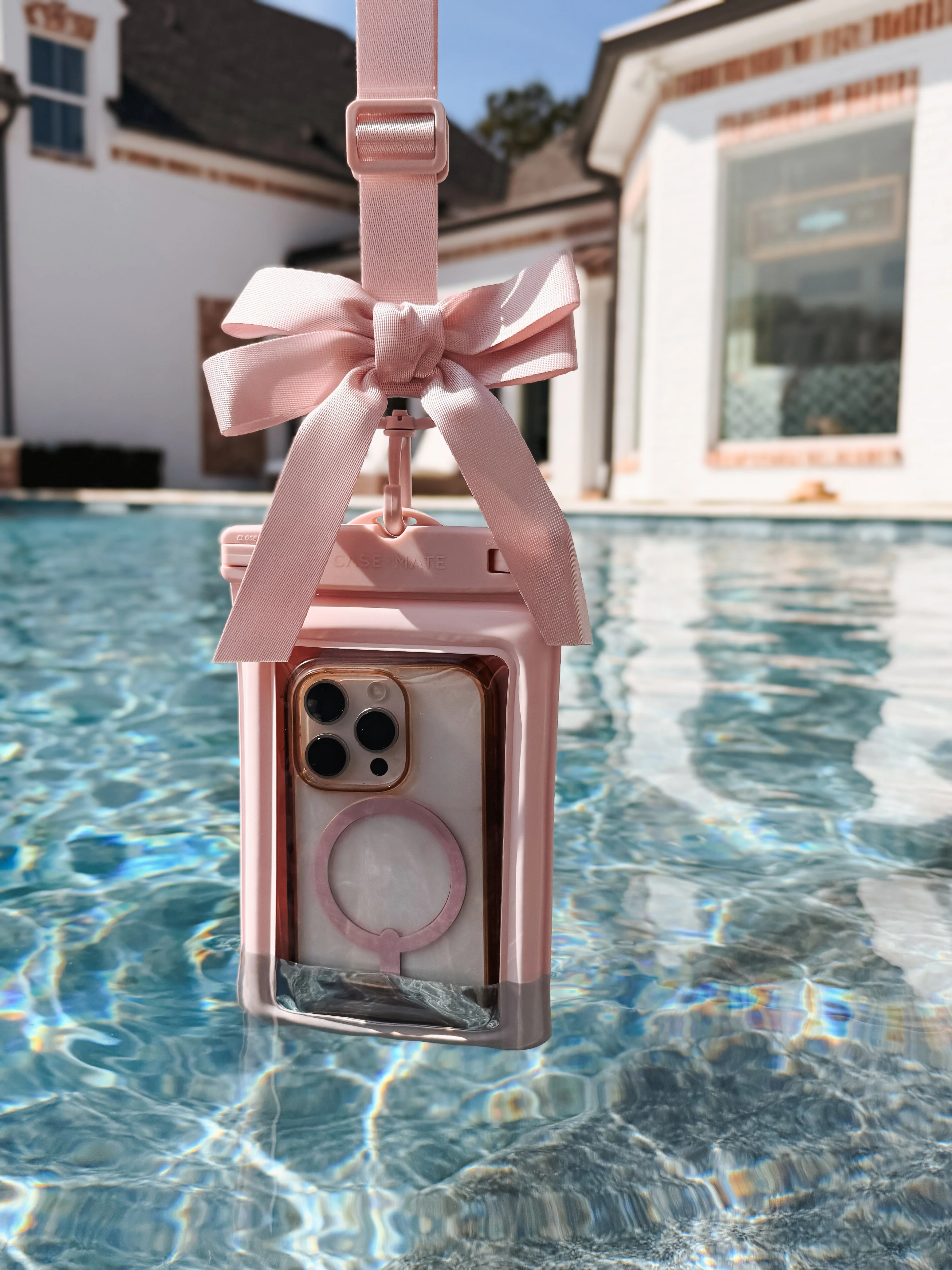 Waterproof Floating Bow Phone Pouch - Ballet Pink - Image 3