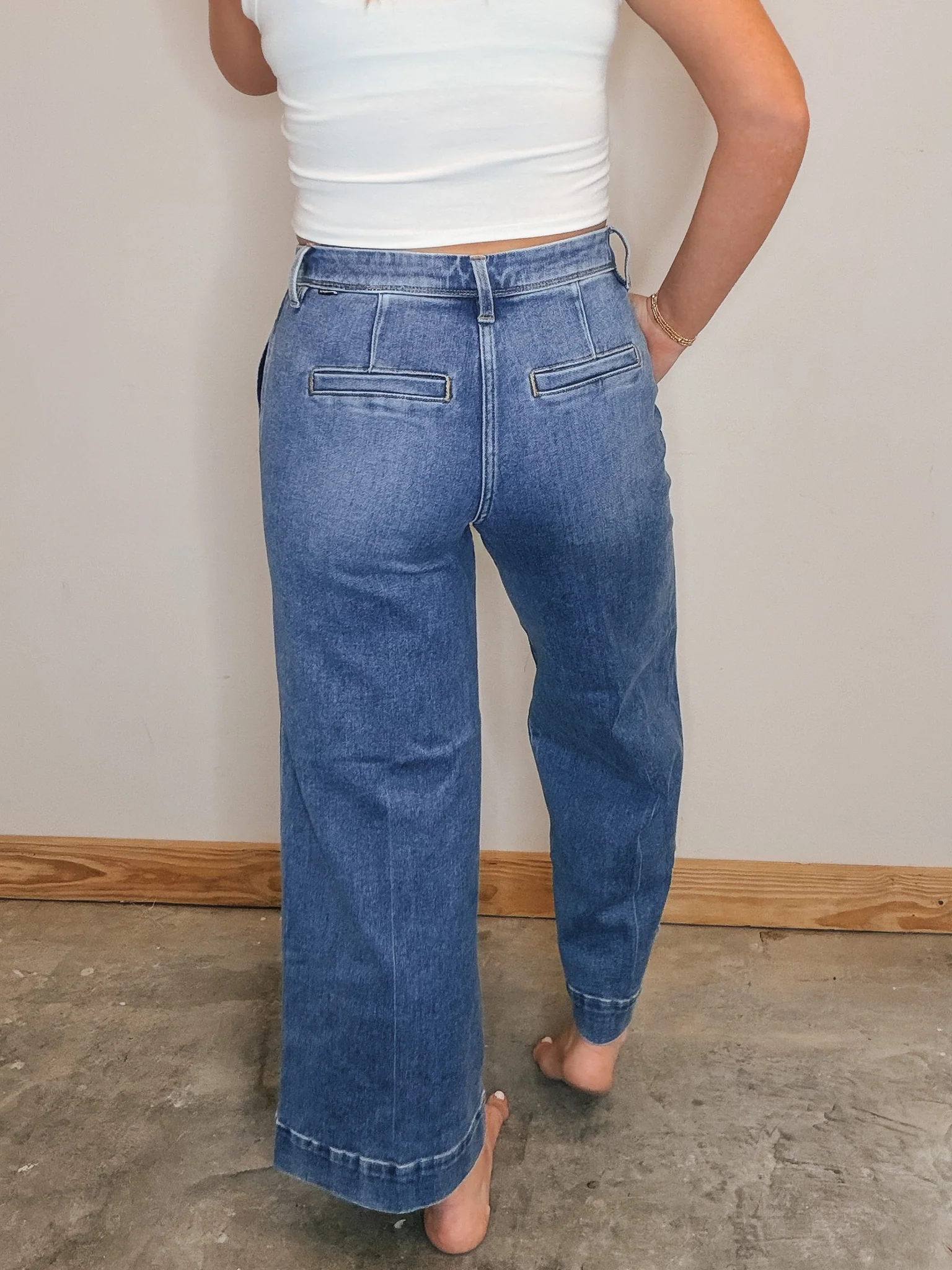 The Stevie Mid Rise Cropped Jeans - Image 3