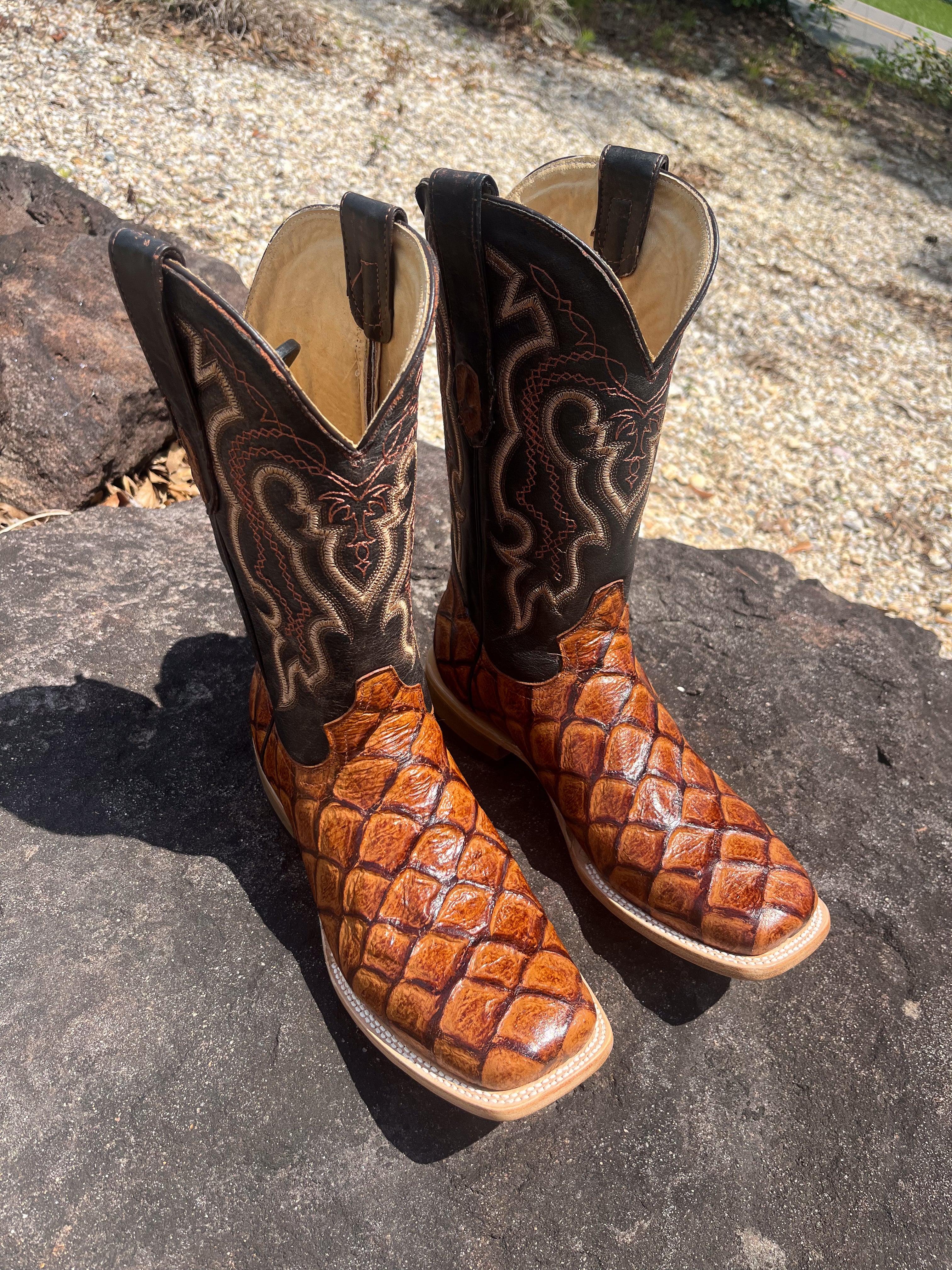 Men's Cowtown Cognac Fish Print Boot - Image 4
